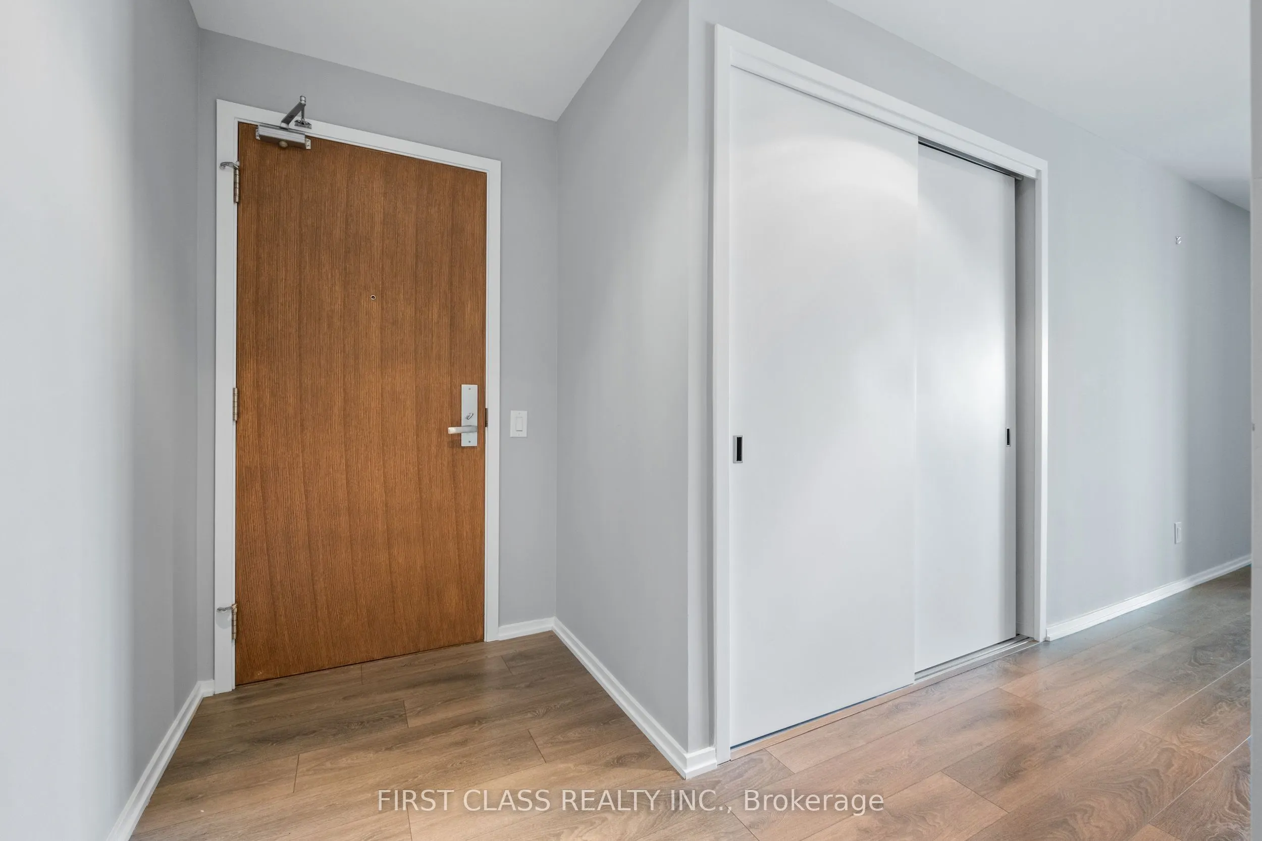 783 Bathurst Street #413