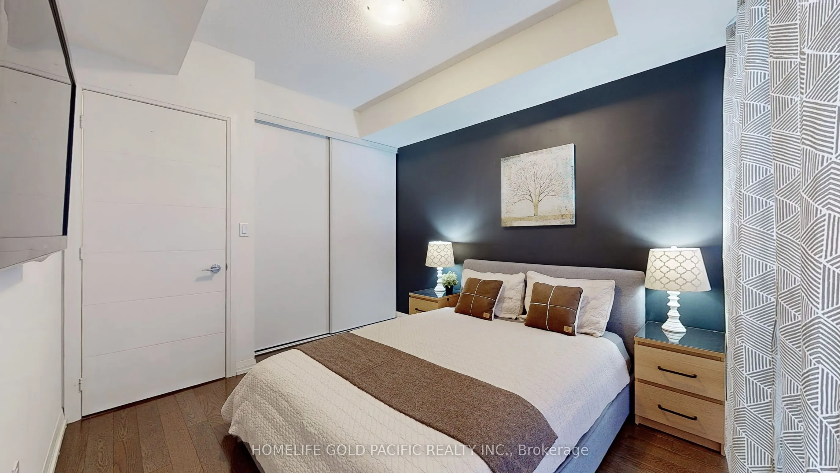 460 Adelaide Street E #1718