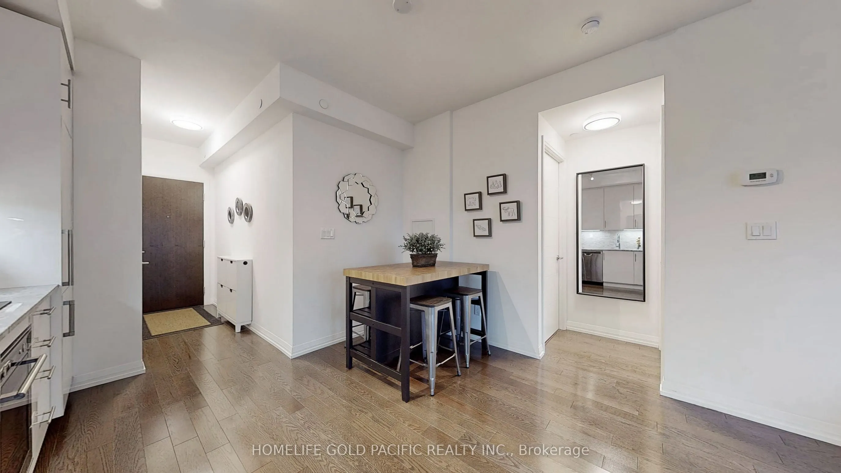 460 Adelaide Street E #1718