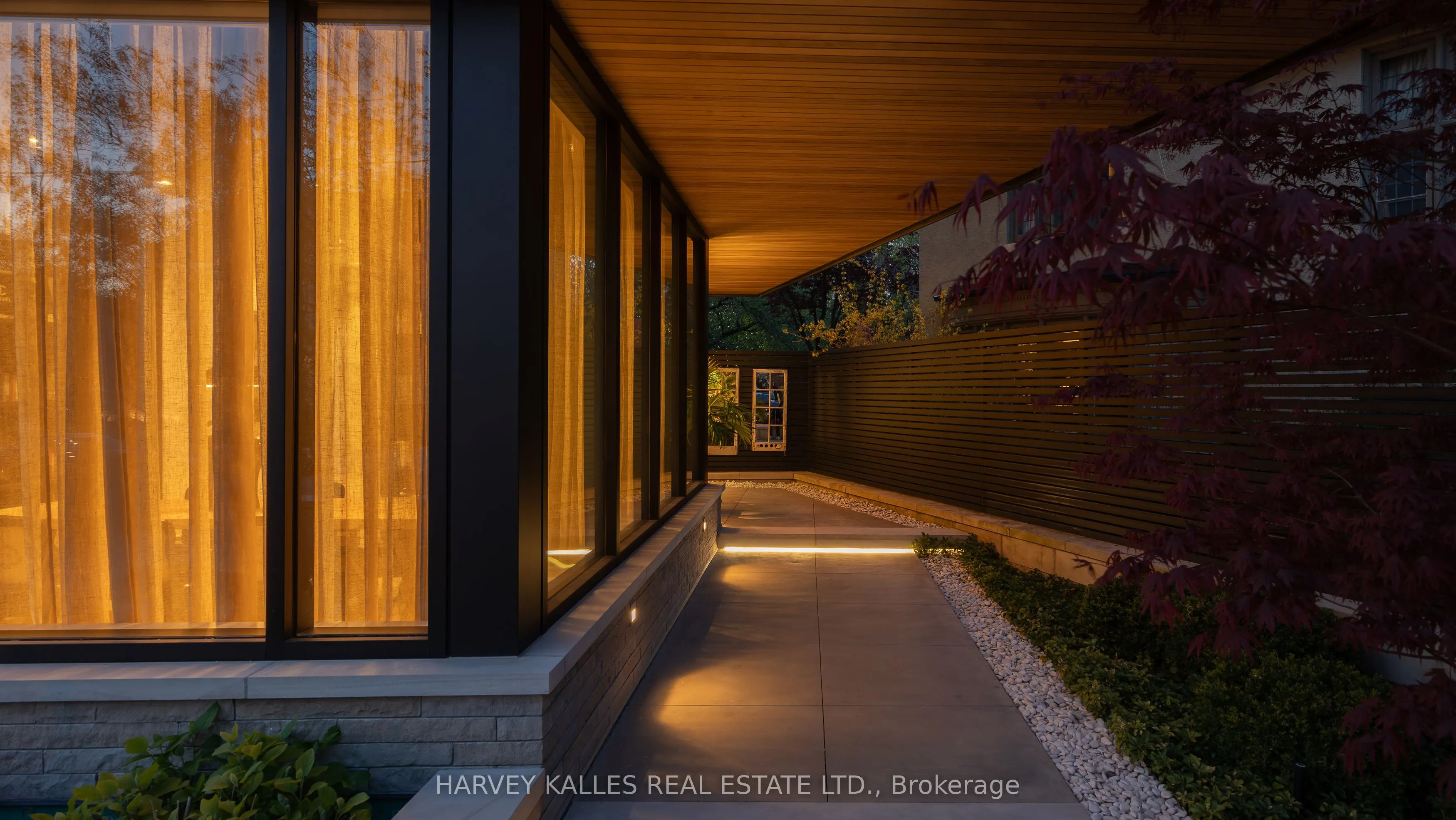 43 Hillholm Road