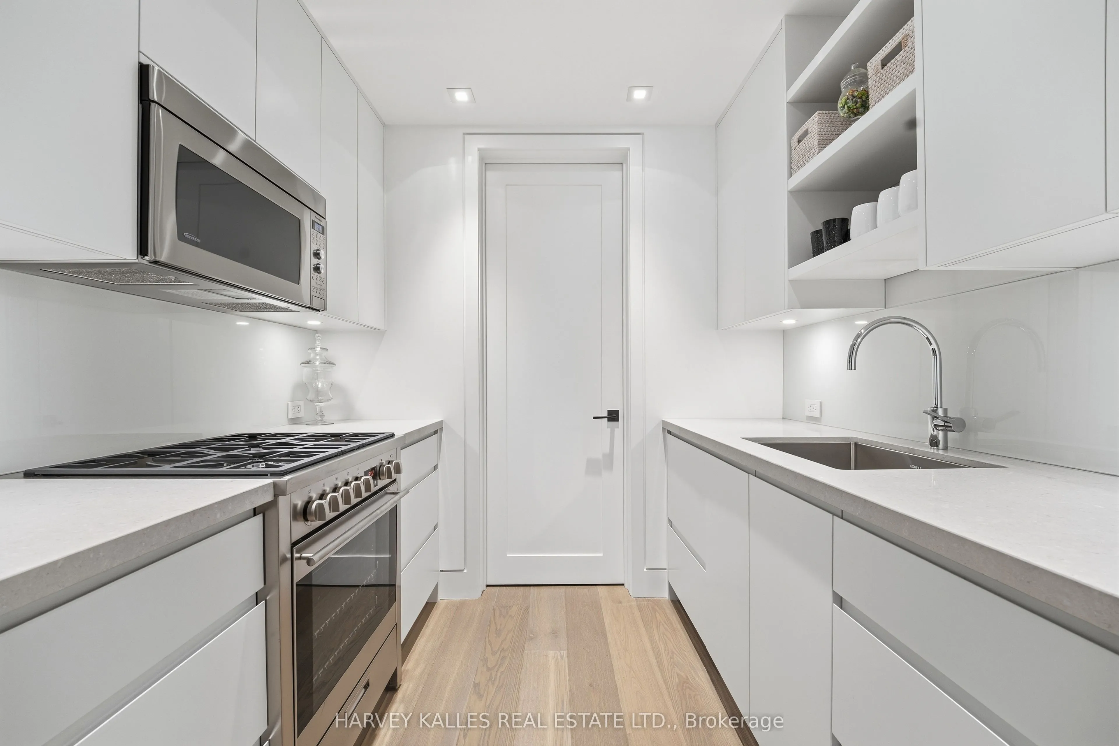 43 Hillholm Road