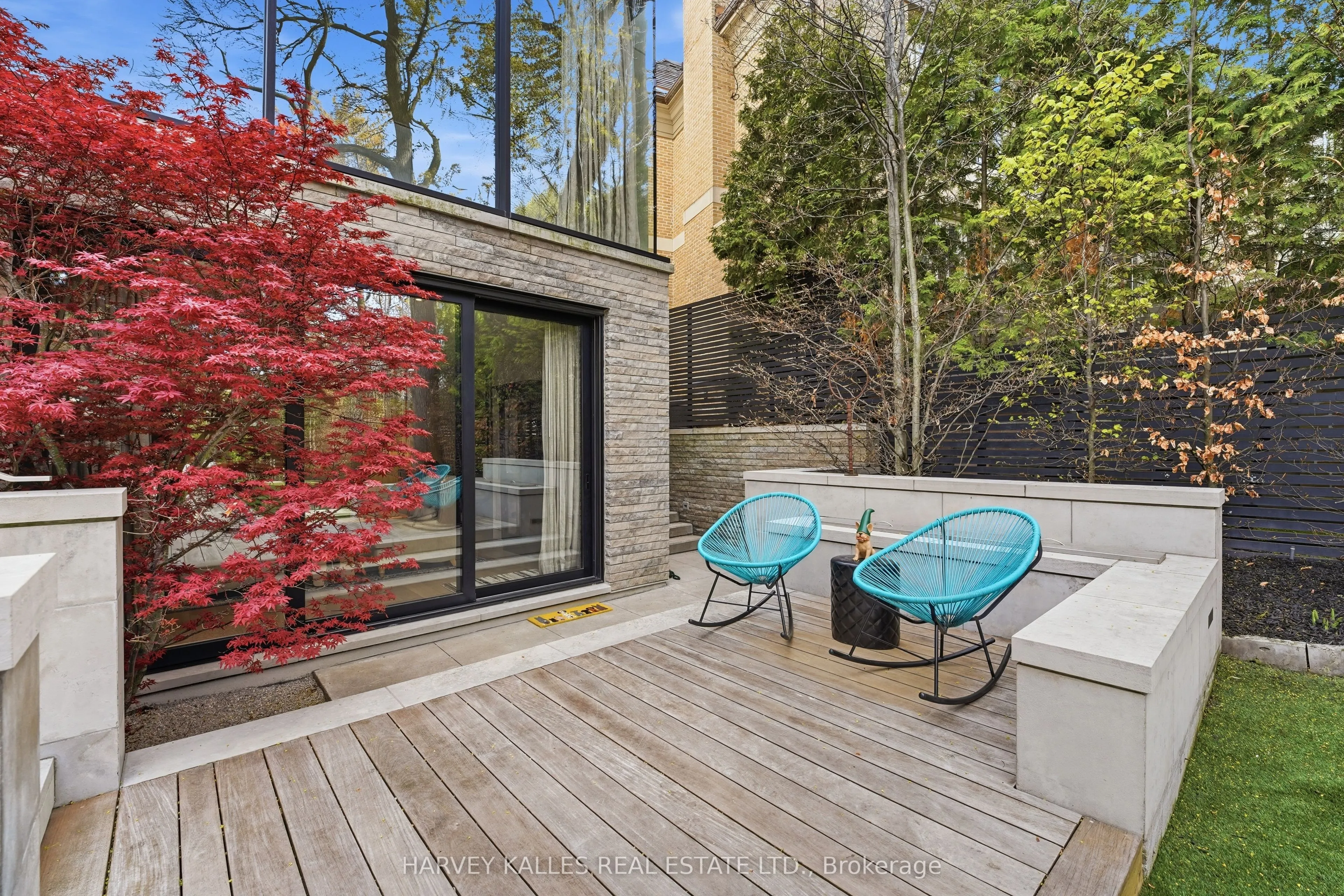 43 Hillholm Road