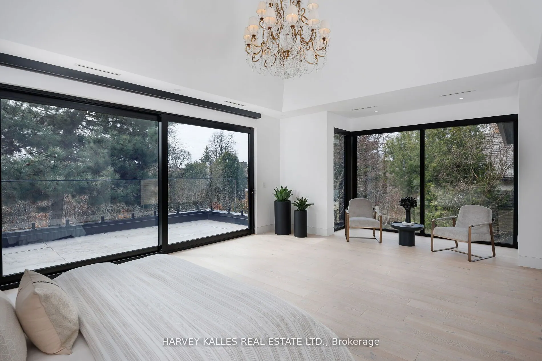 5 Dewbourne Avenue