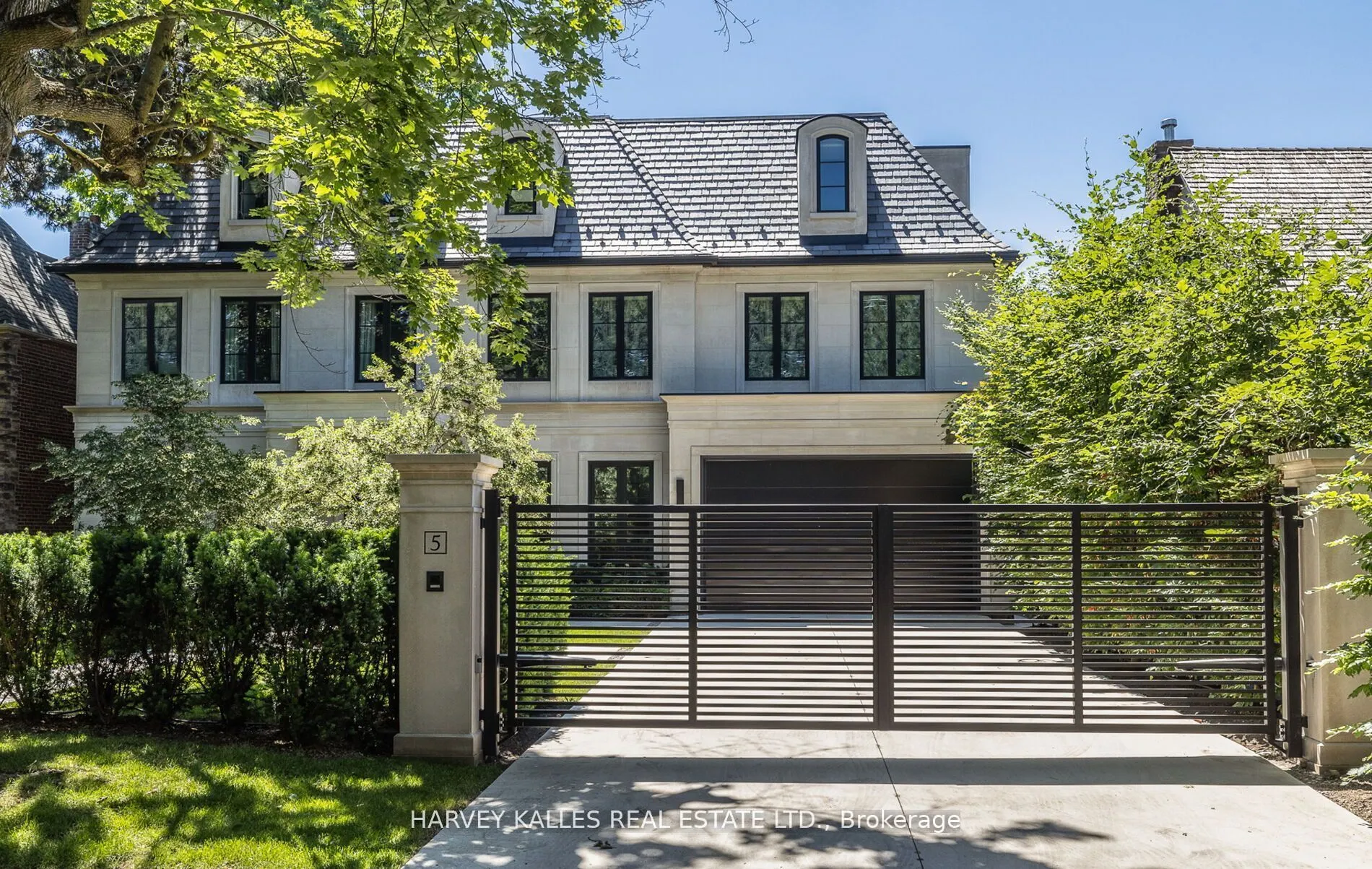 5 Dewbourne Avenue