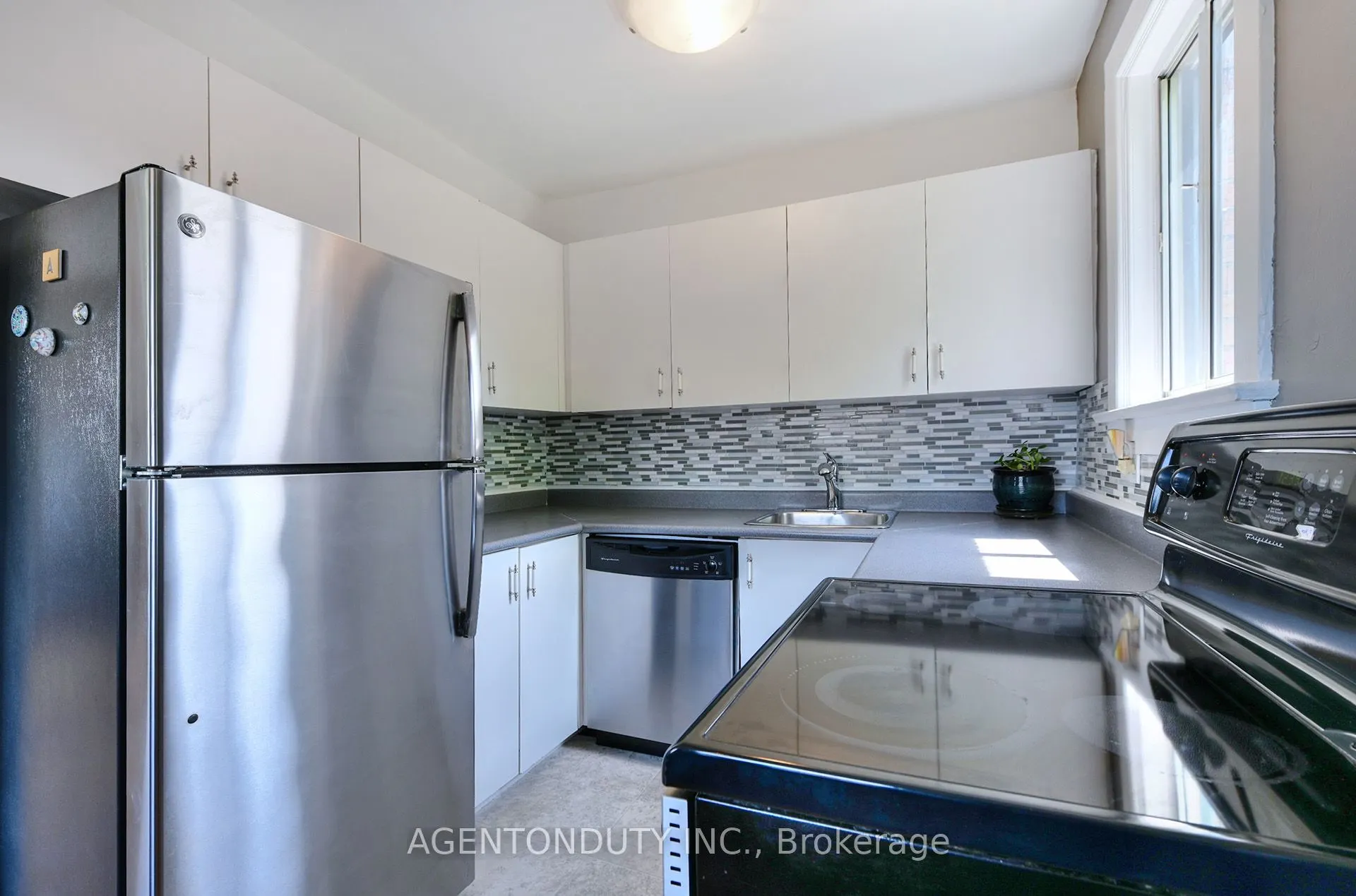 1646 Bathurst Street #17