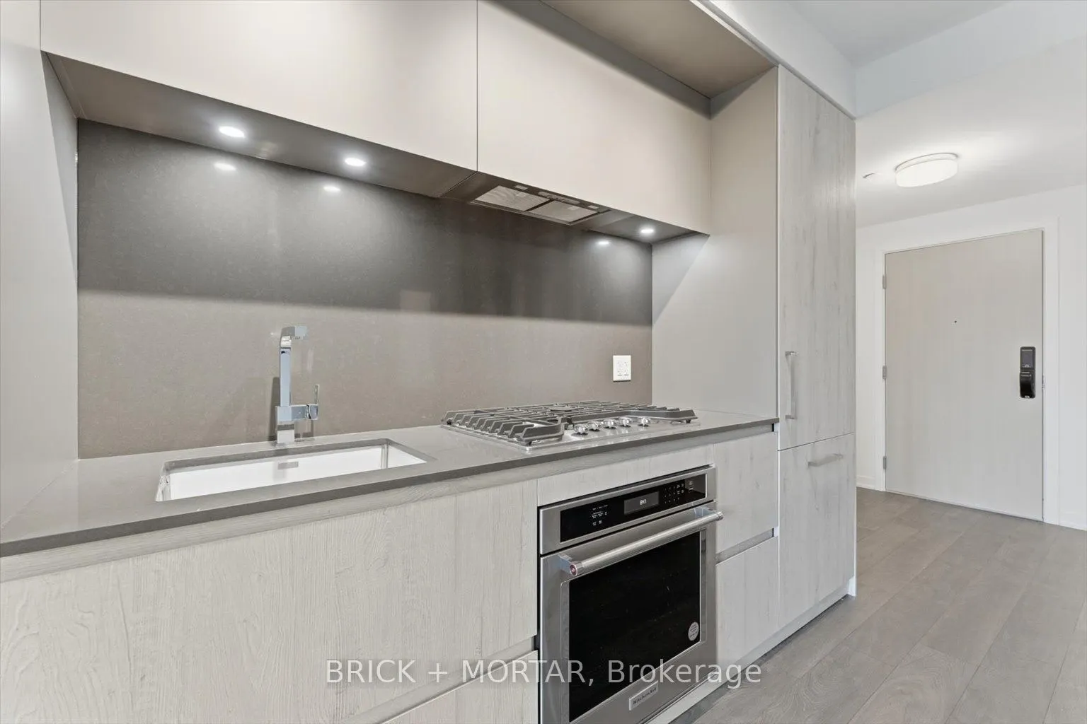 1 Hillsdale Avenue W #301