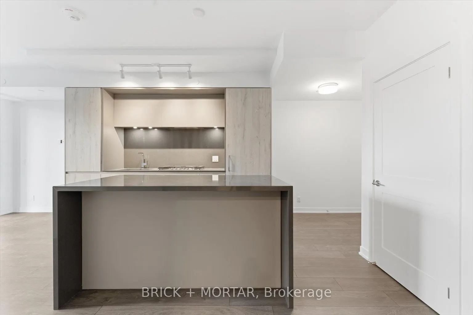 1 Hillsdale Avenue W #301