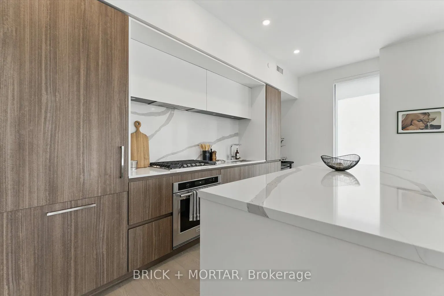 1 Hillsdale Avenue W #1006