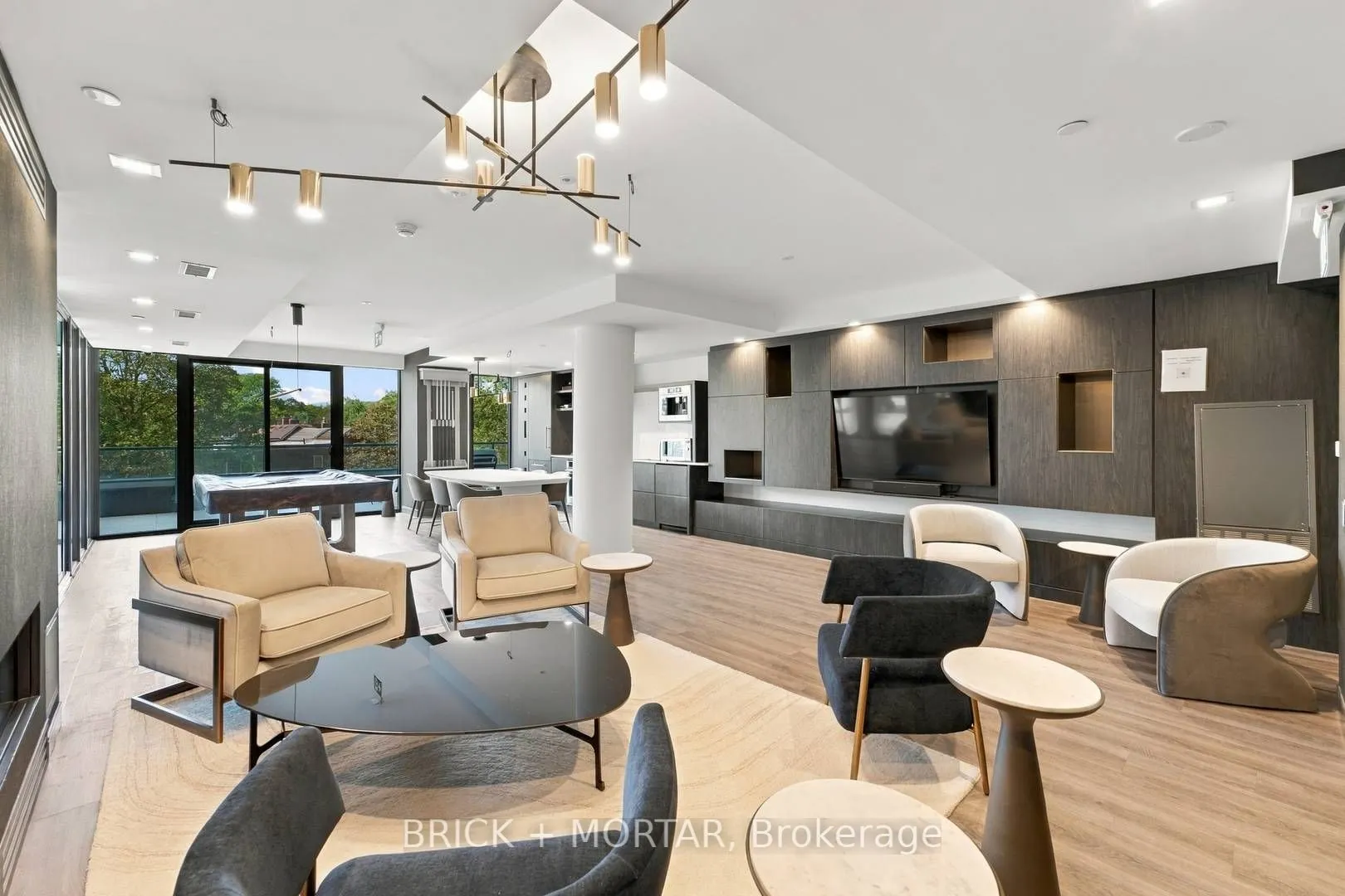 1 Hillsdale Avenue W #1006