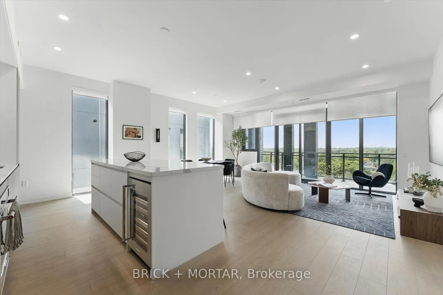 1 Hillsdale Avenue W #1006