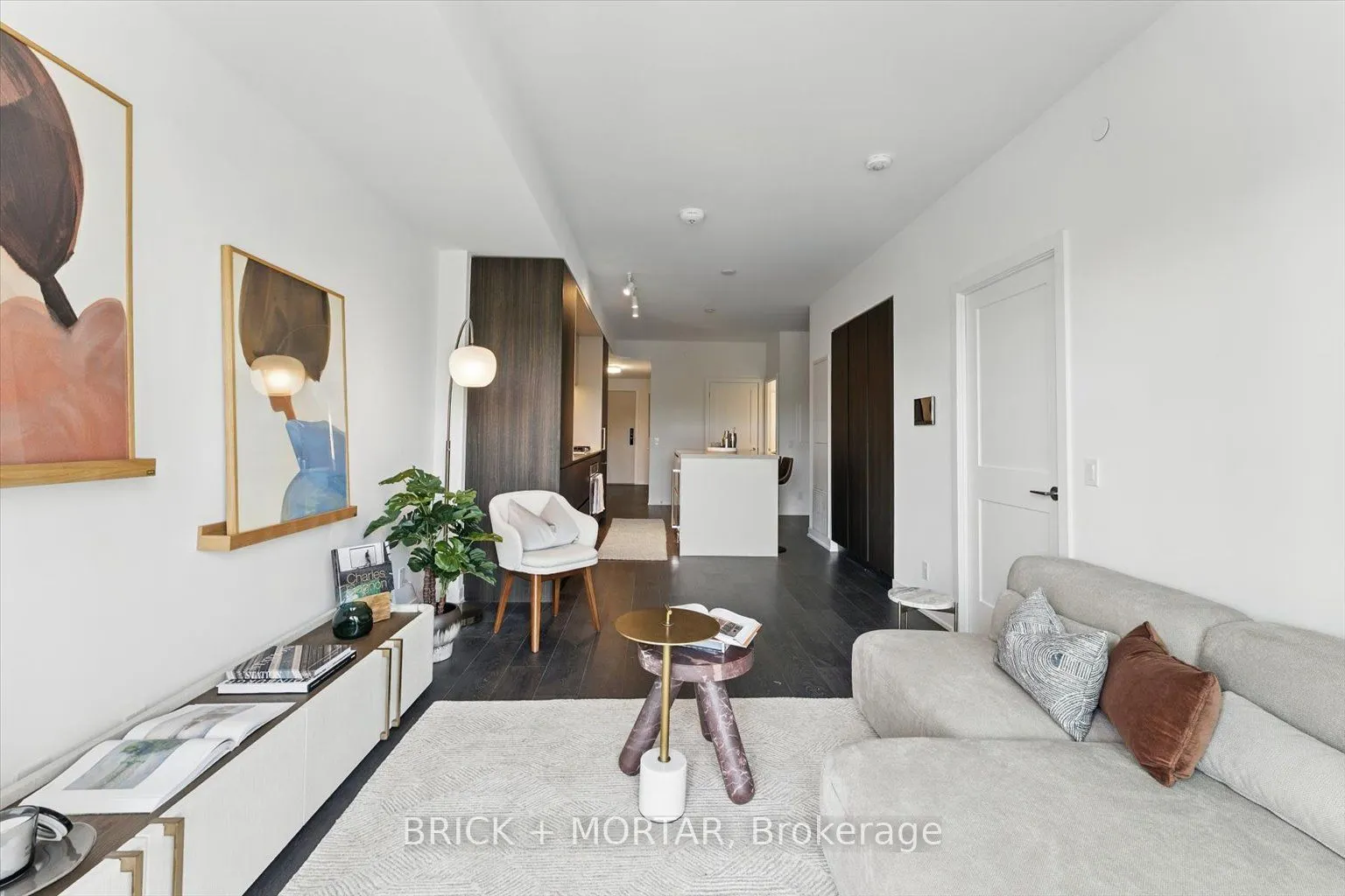 1 Hillsdale Avenue W #406