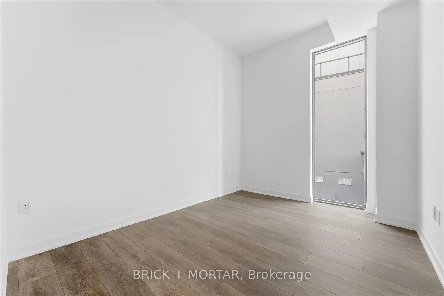 1 Hillsdale Avenue W #806