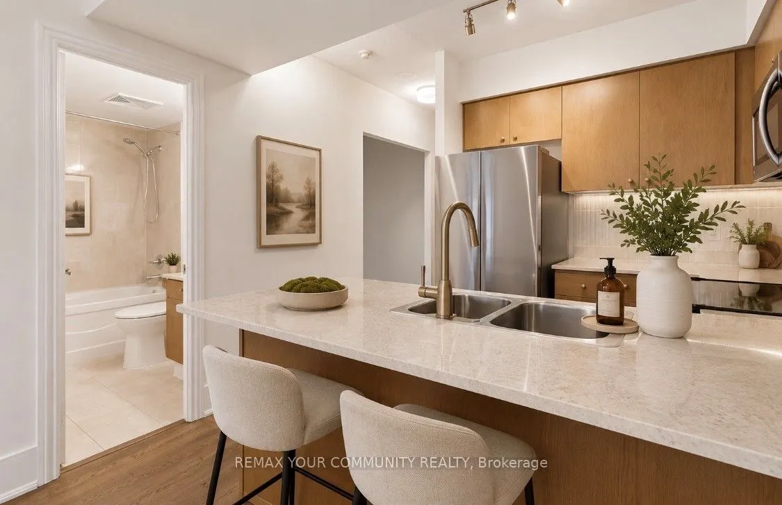 8 Scollard Street #606