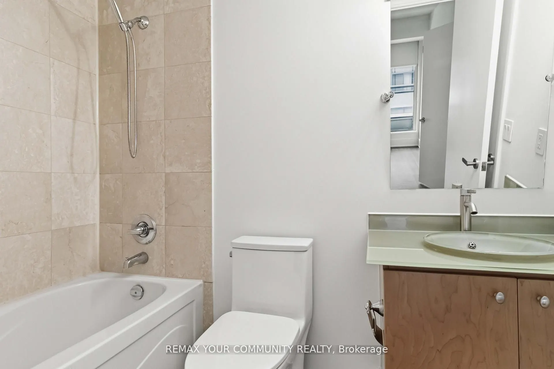 8 Scollard Street #606
