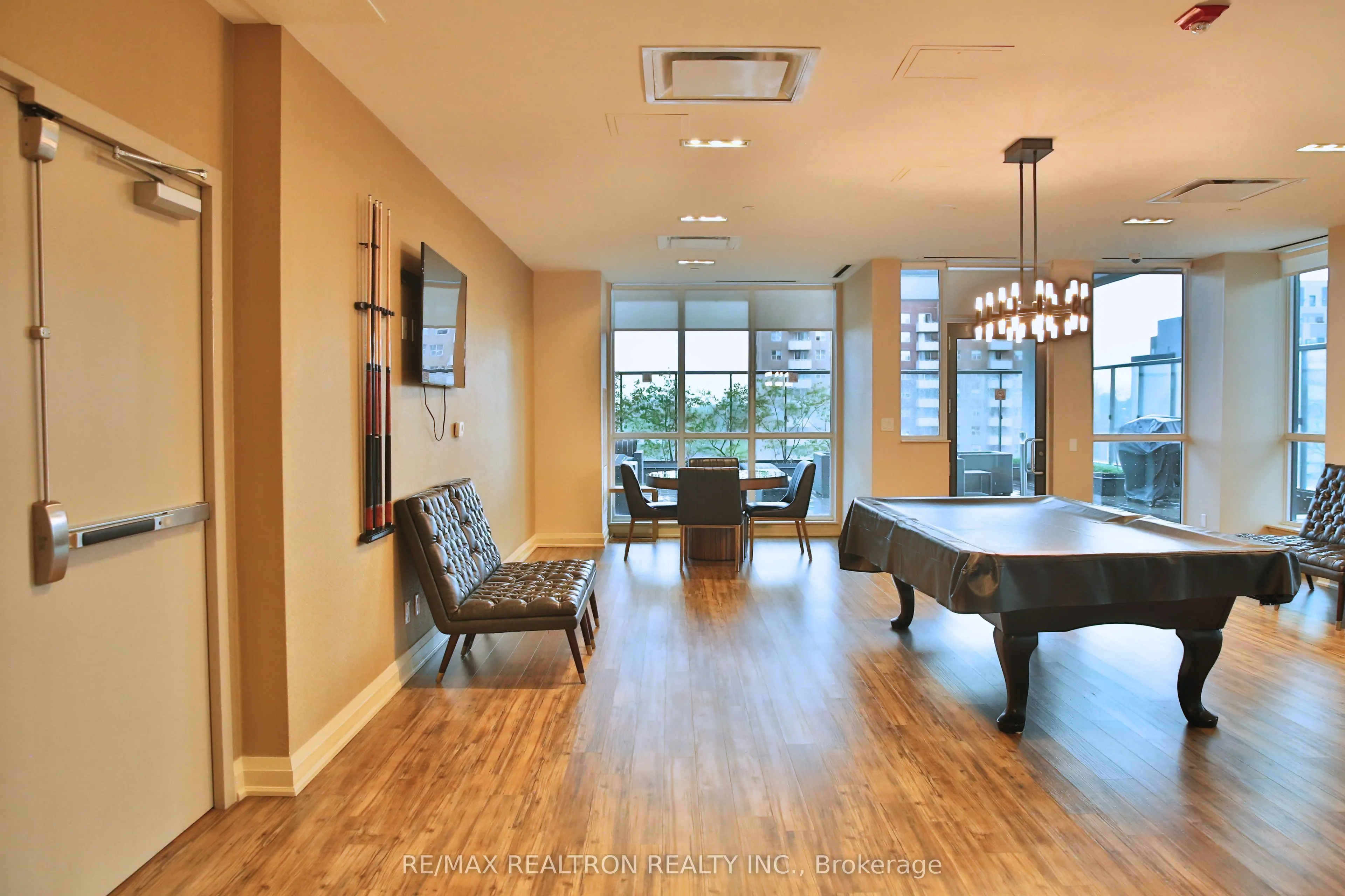 1486 Bathurst Street #303