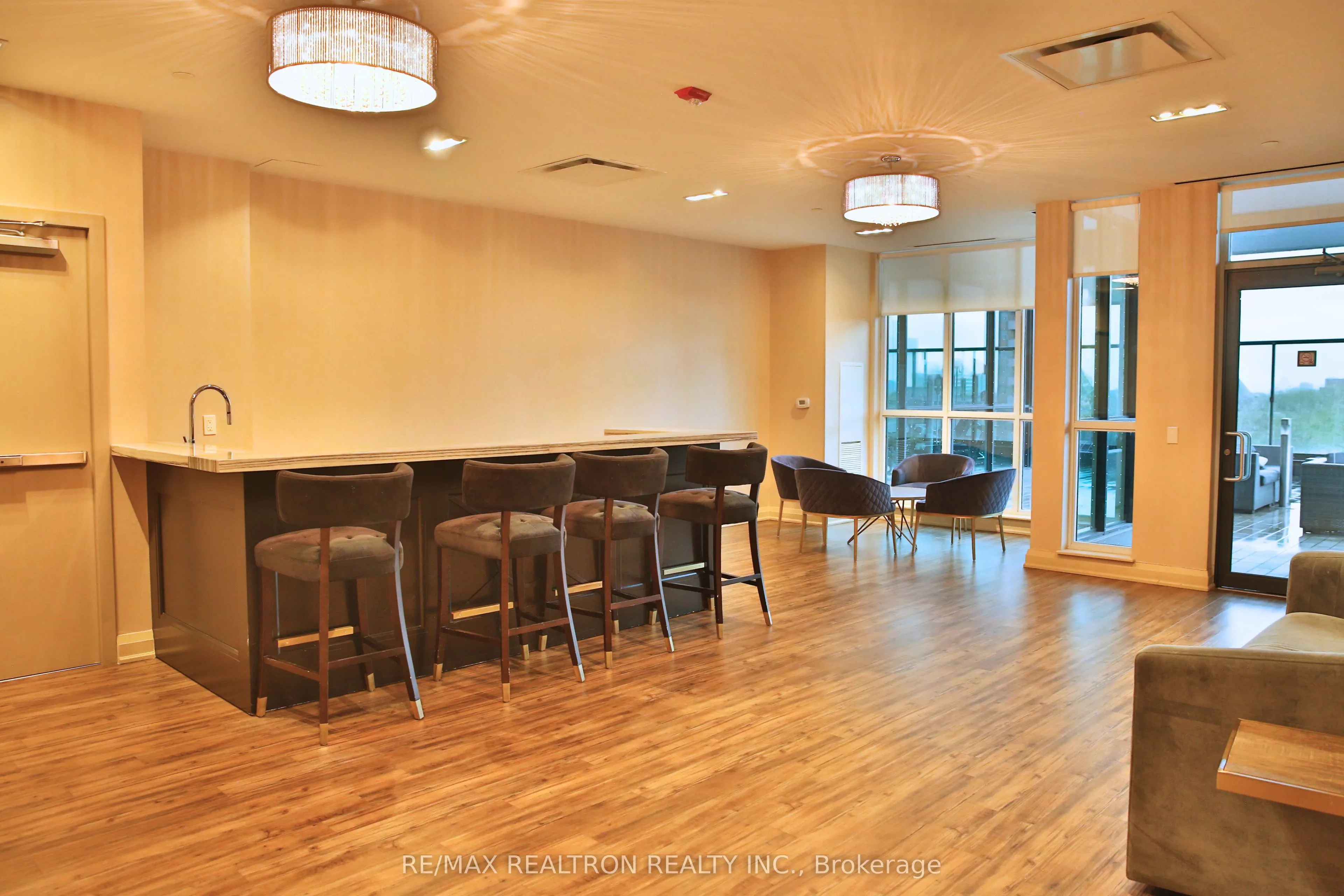 1486 Bathurst Street #303