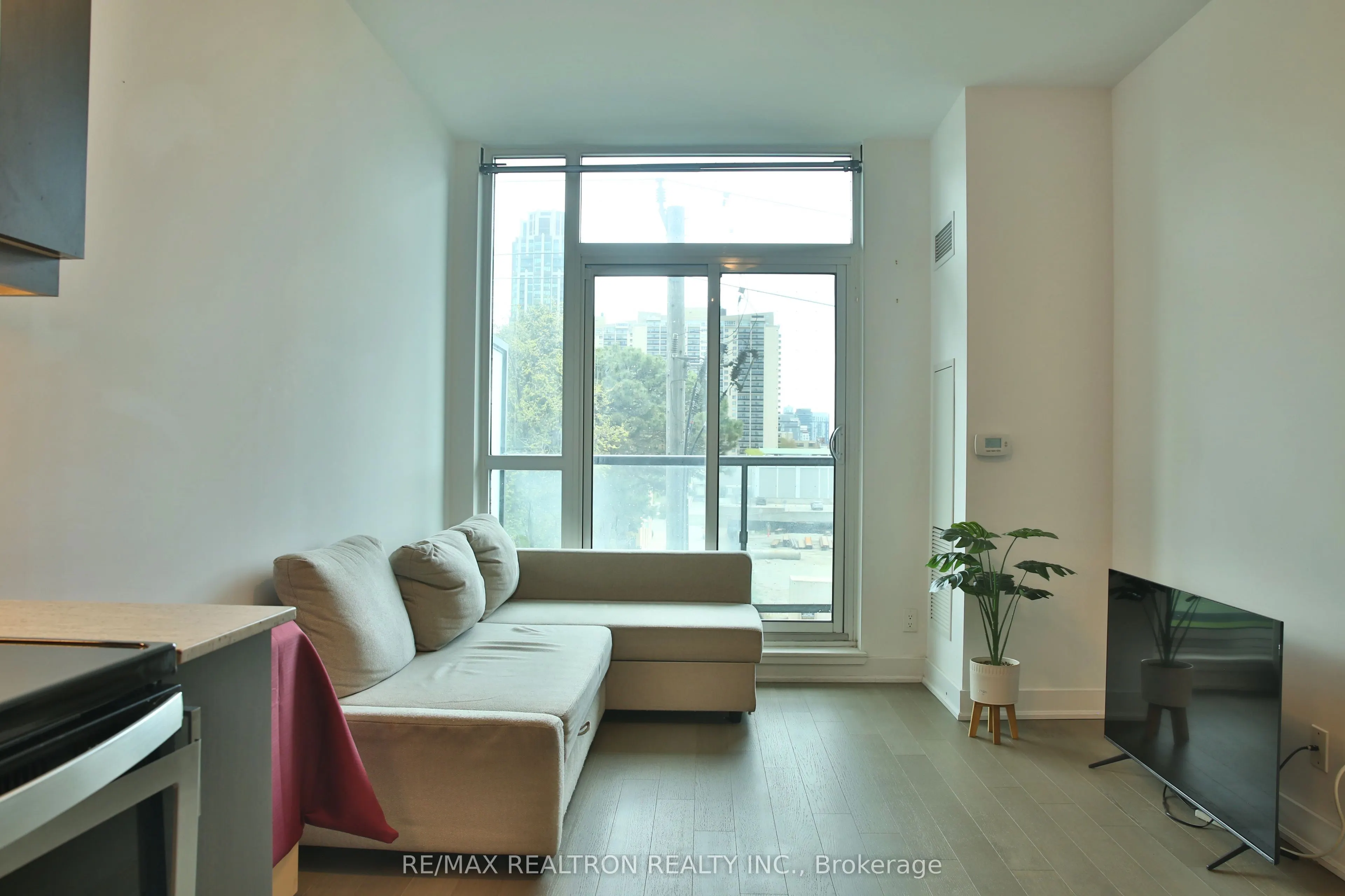 1486 Bathurst Street #303