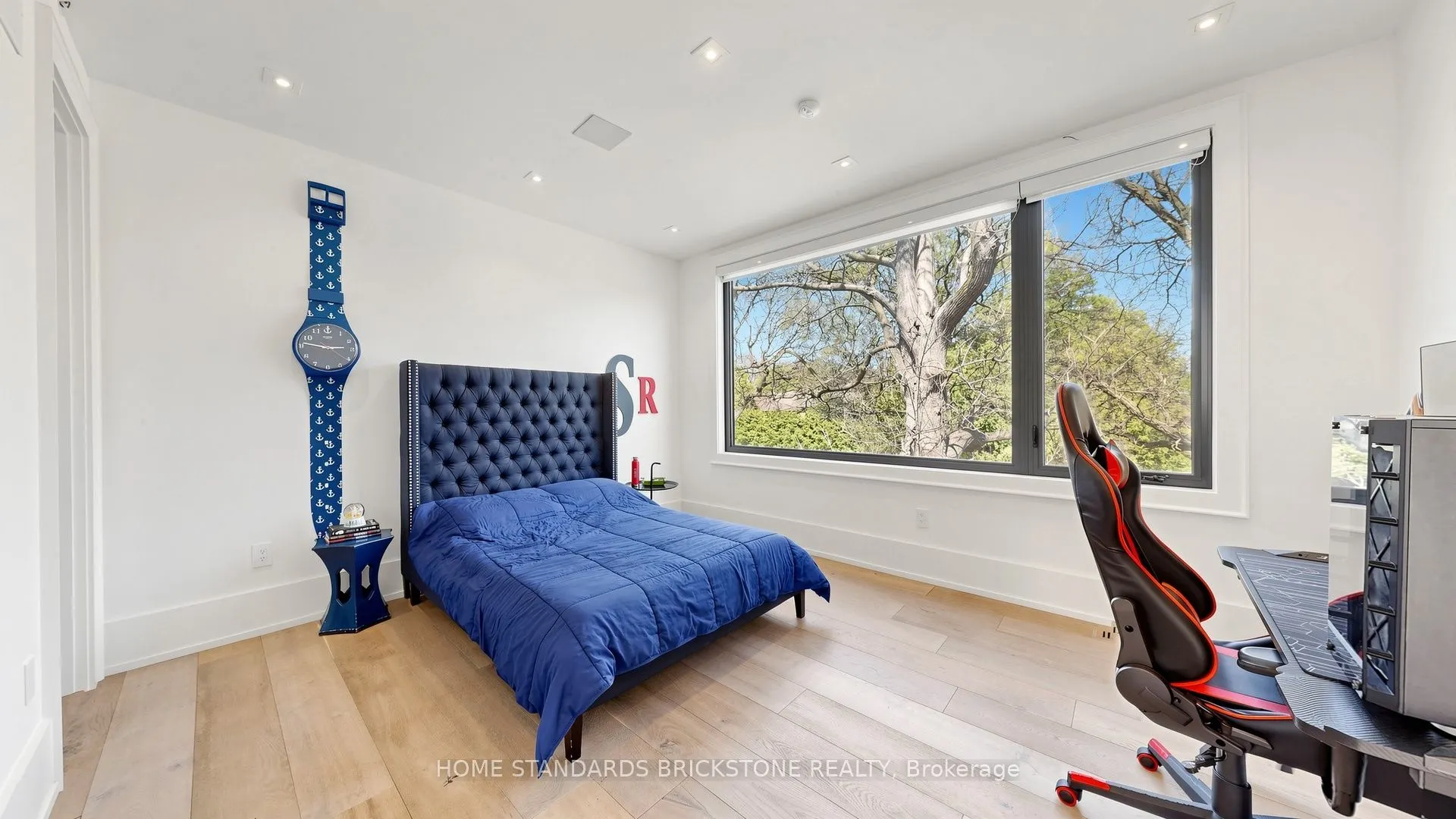 10 Alonzo Road