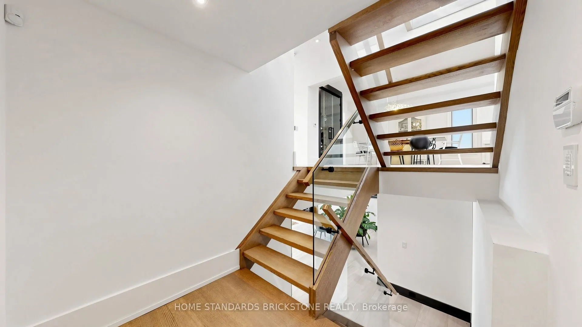 10 Alonzo Road