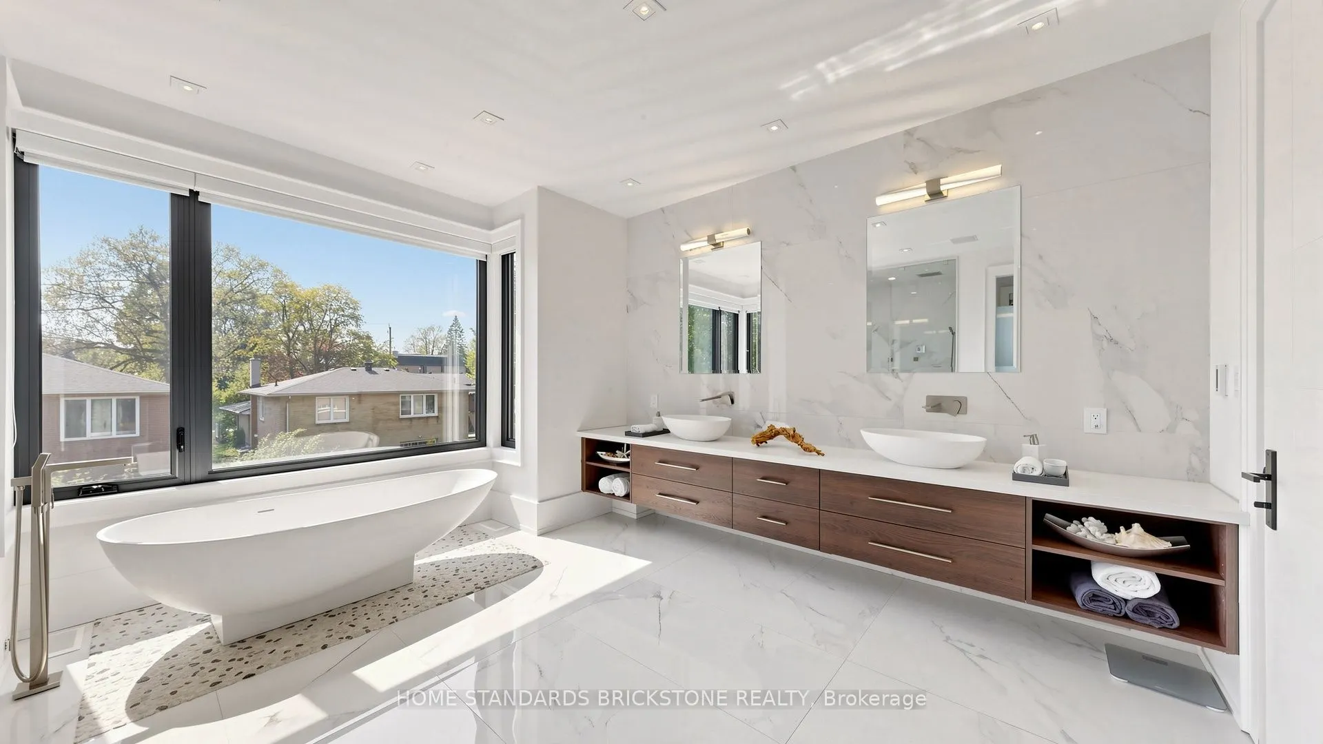 10 Alonzo Road