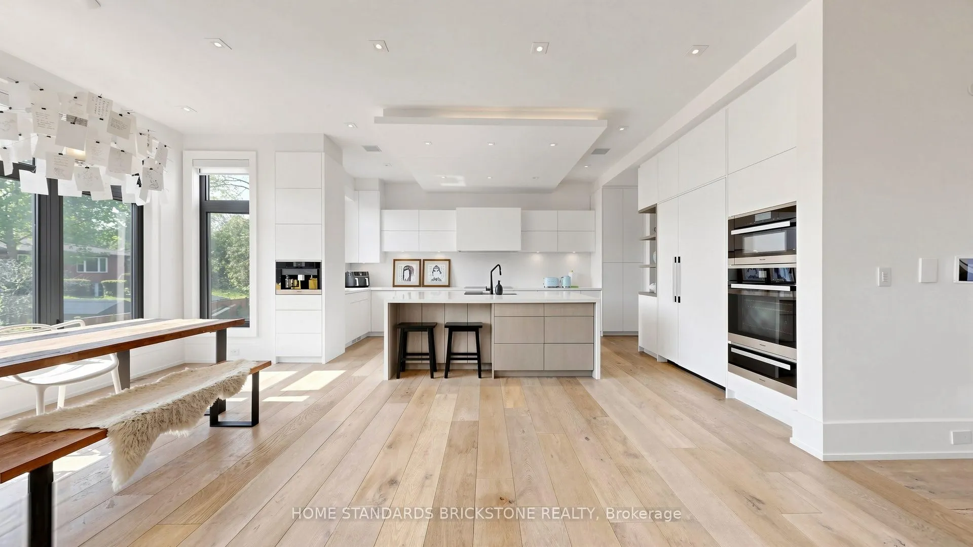 10 Alonzo Road