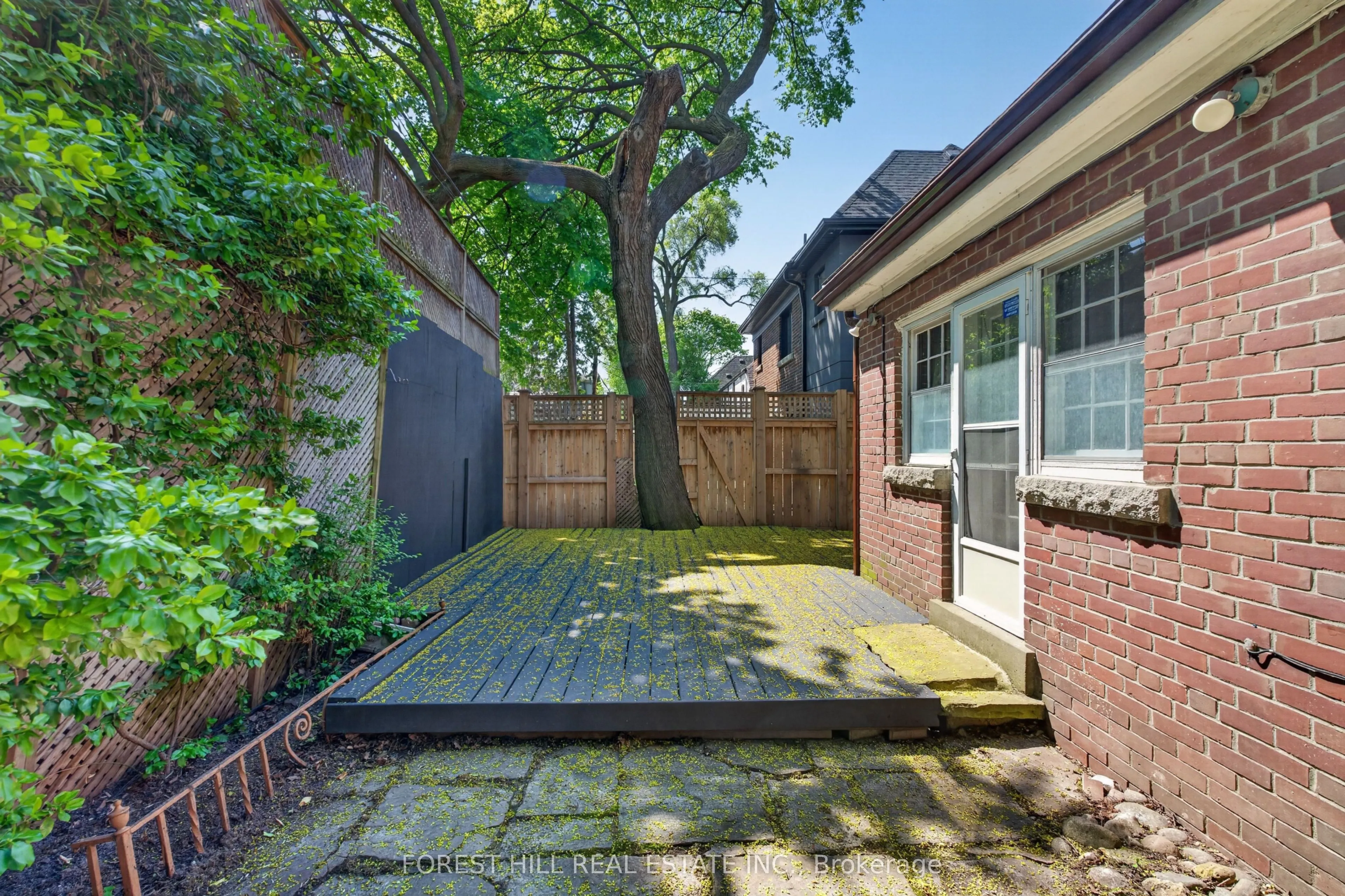 603 Spadina Road