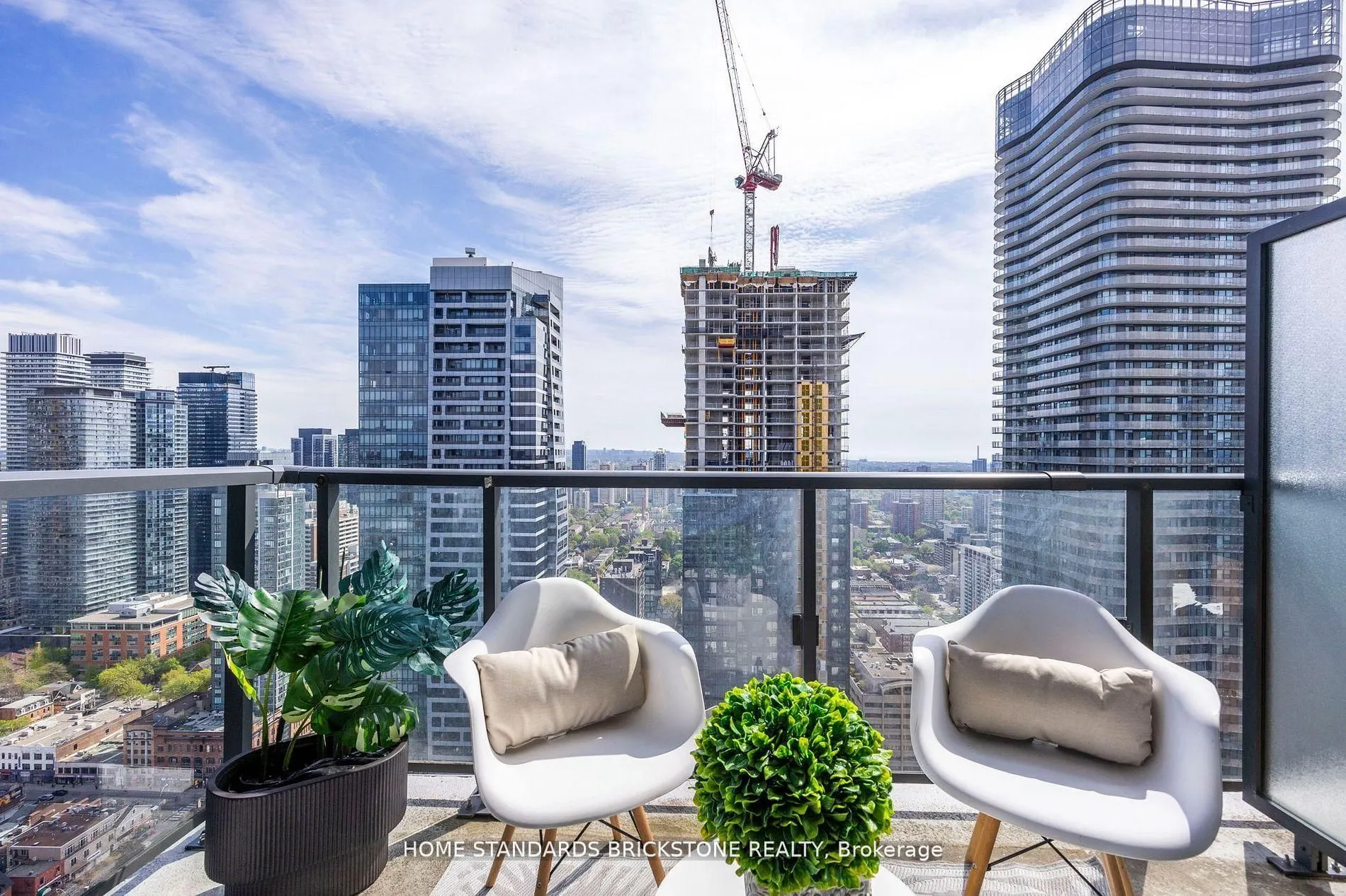955 Bay Street #3907