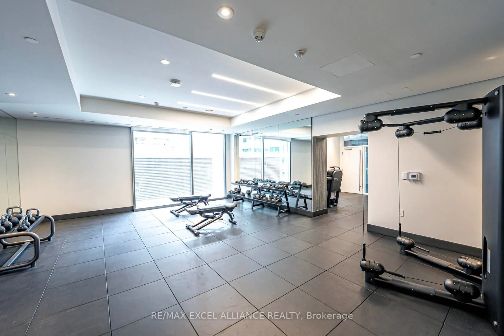 8 Cumberland Street #1002
