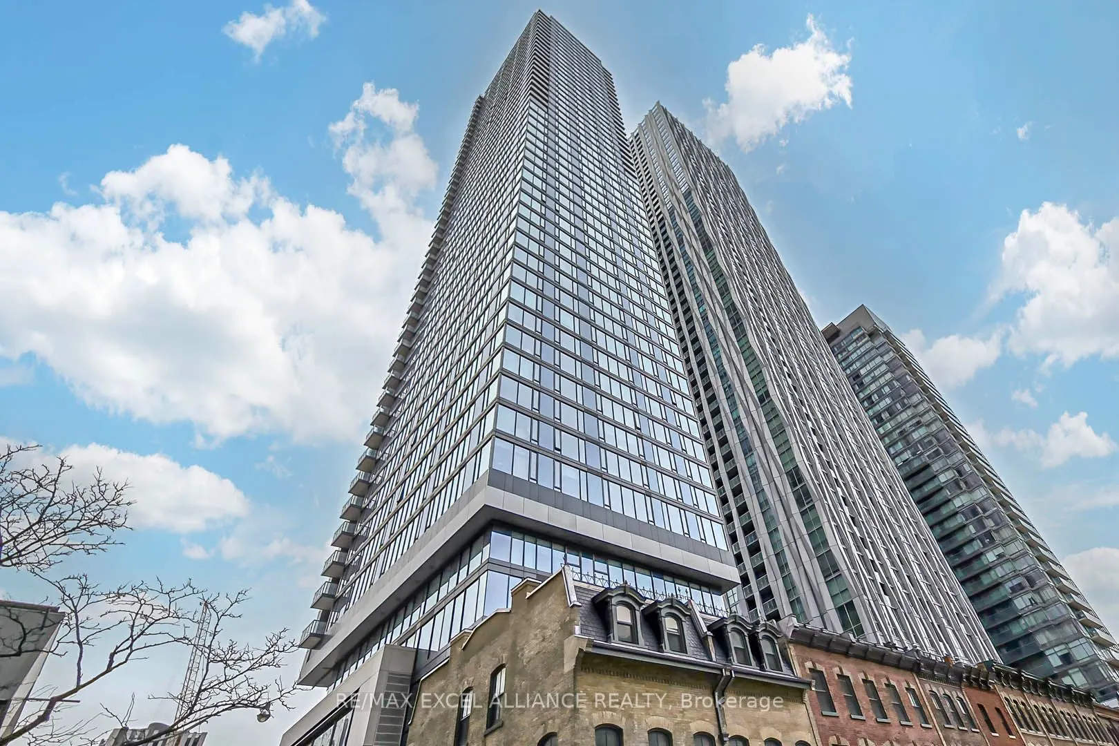 8 Cumberland Street #1002