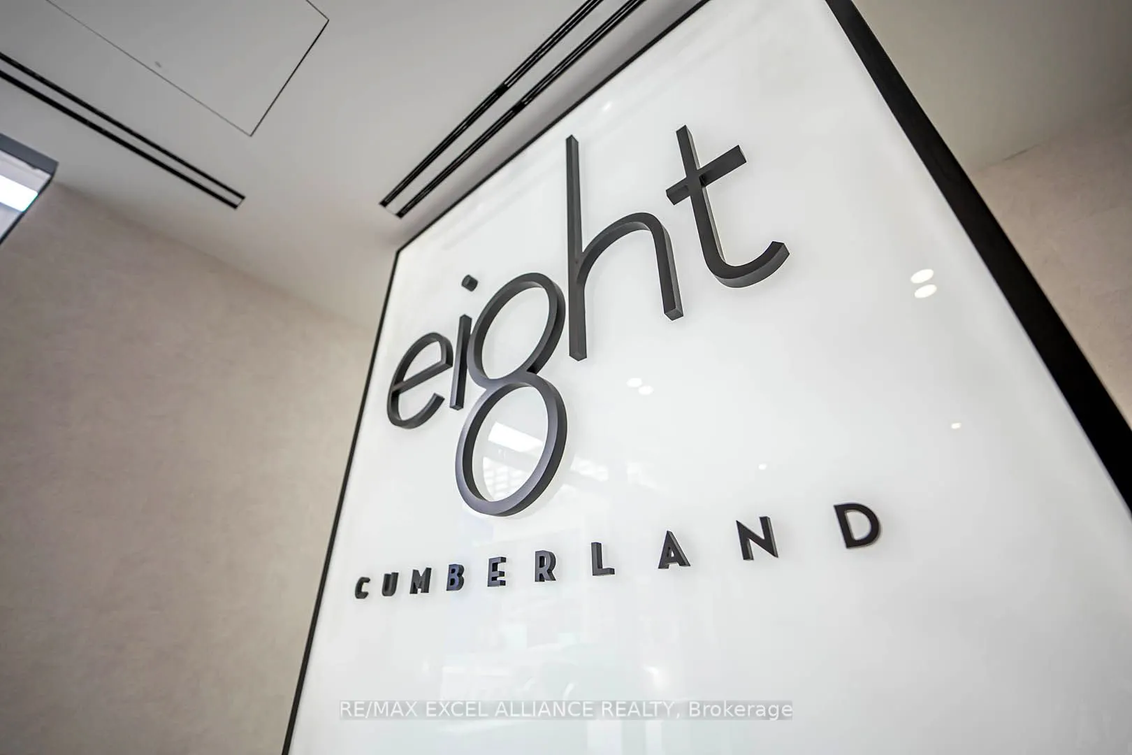 8 Cumberland Street #1002