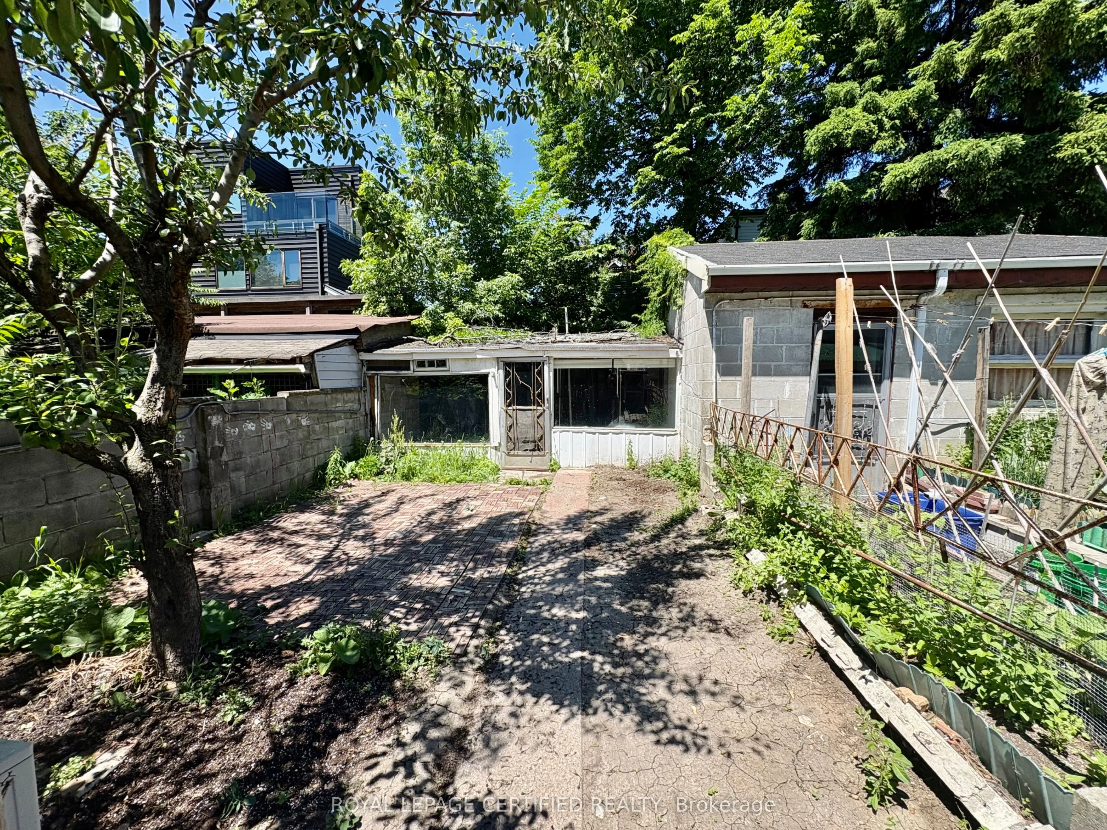36 Mitchell Avenue