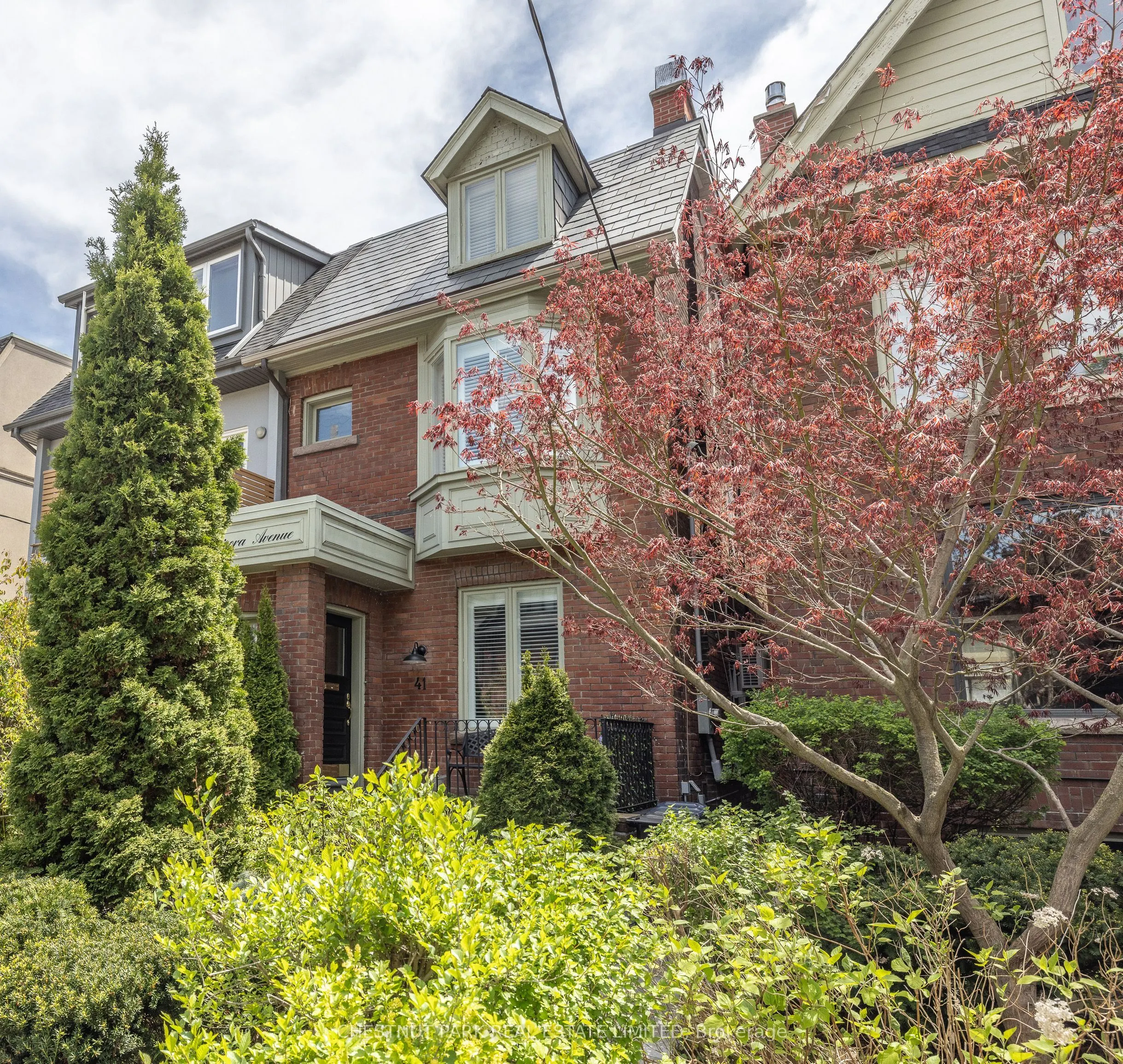 41 Chicora Avenue