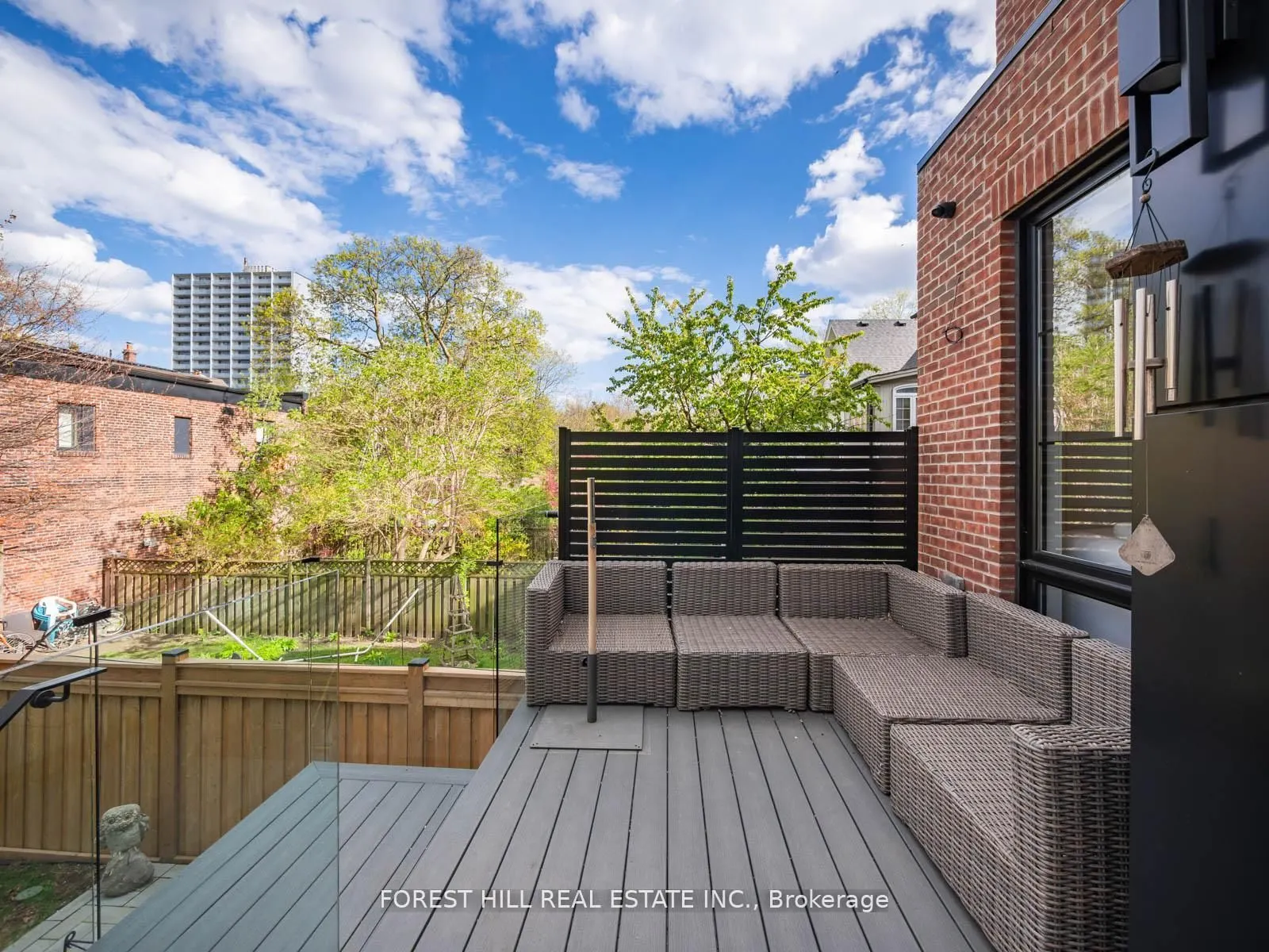 77 Kendal Avenue