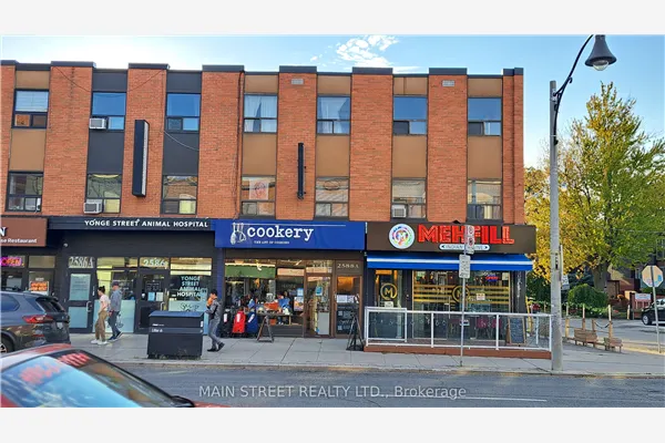 2588 & 2590 Yonge Street