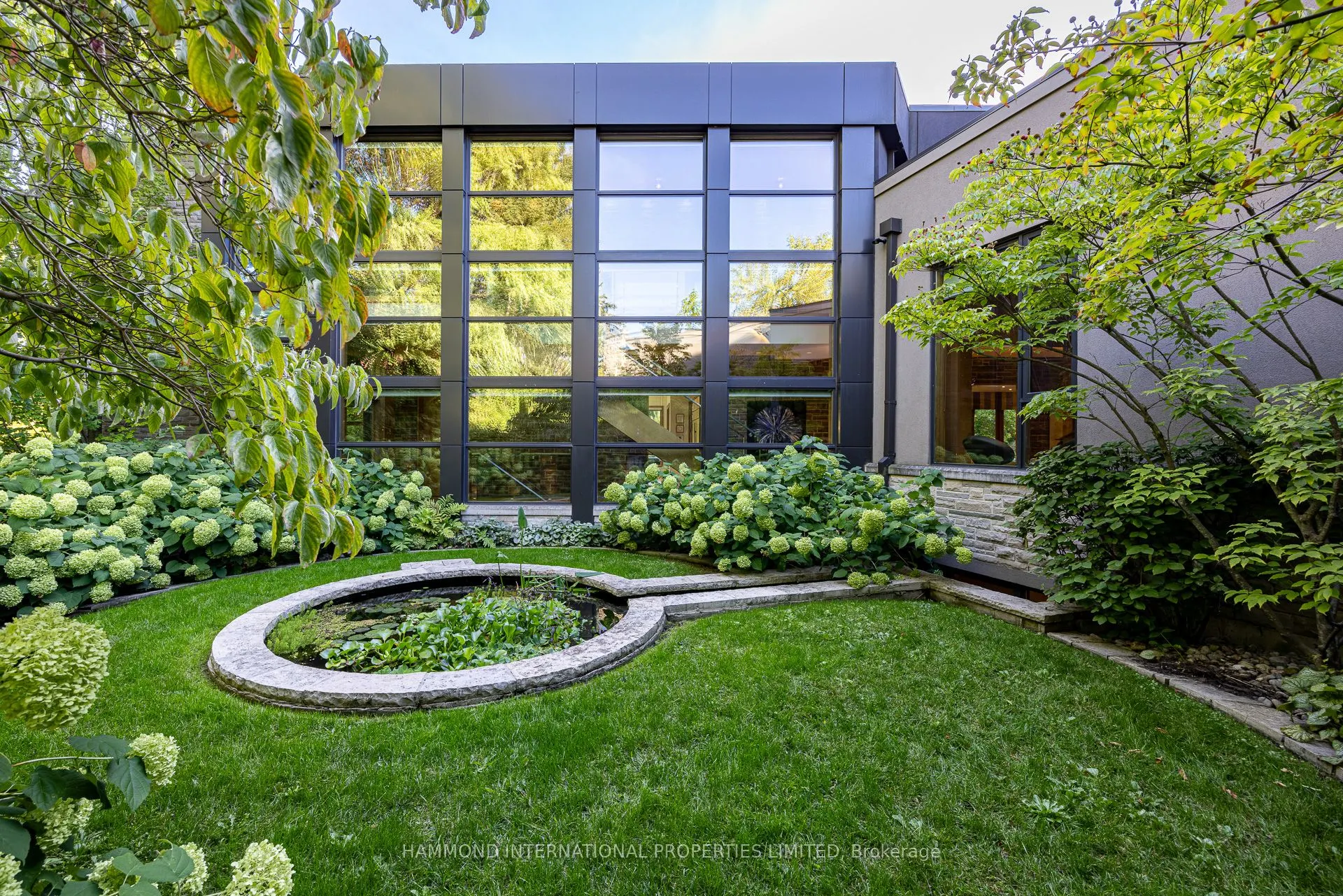 7 Oxbow Road