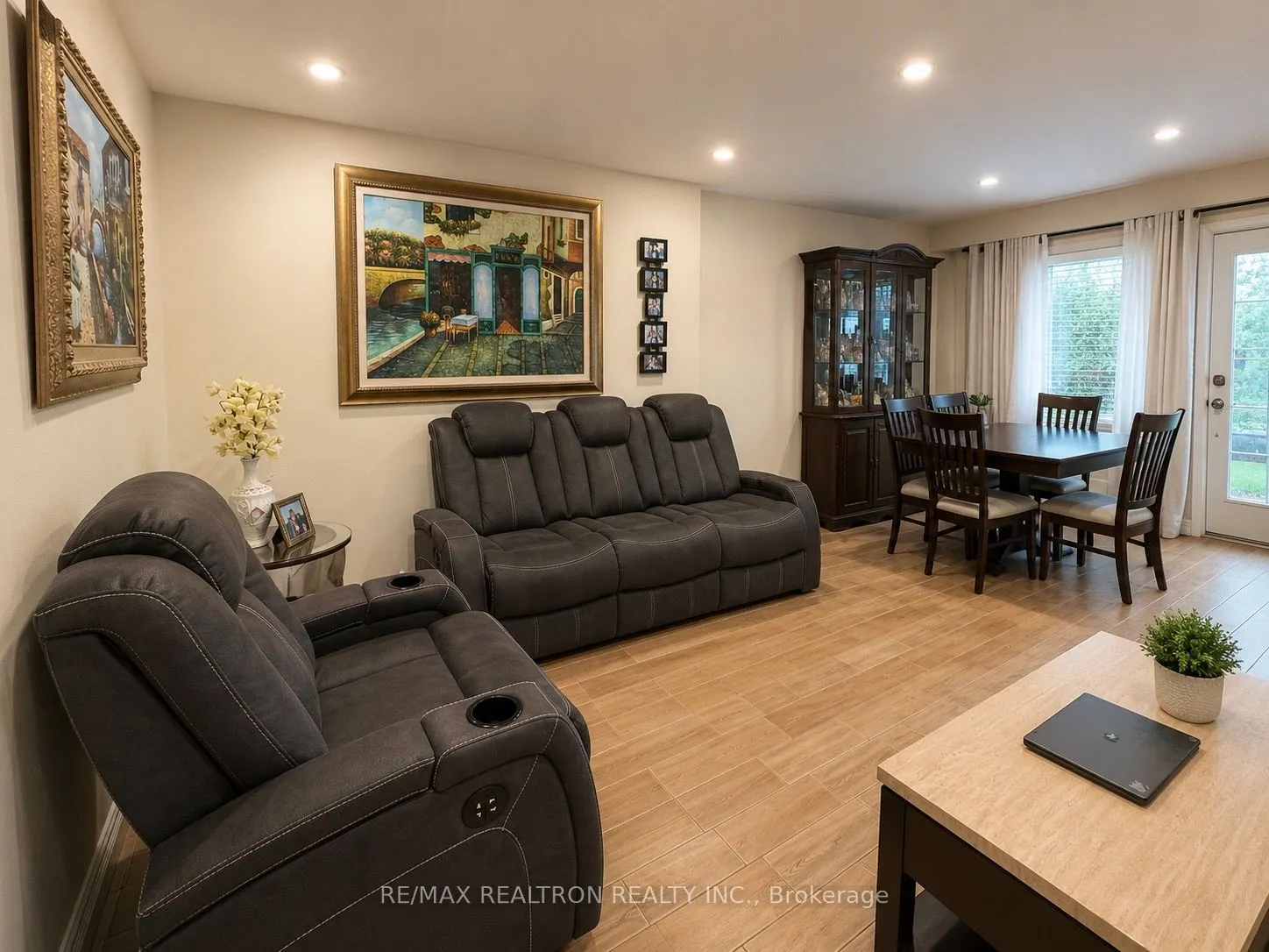7 Fontainbleau Drive #B