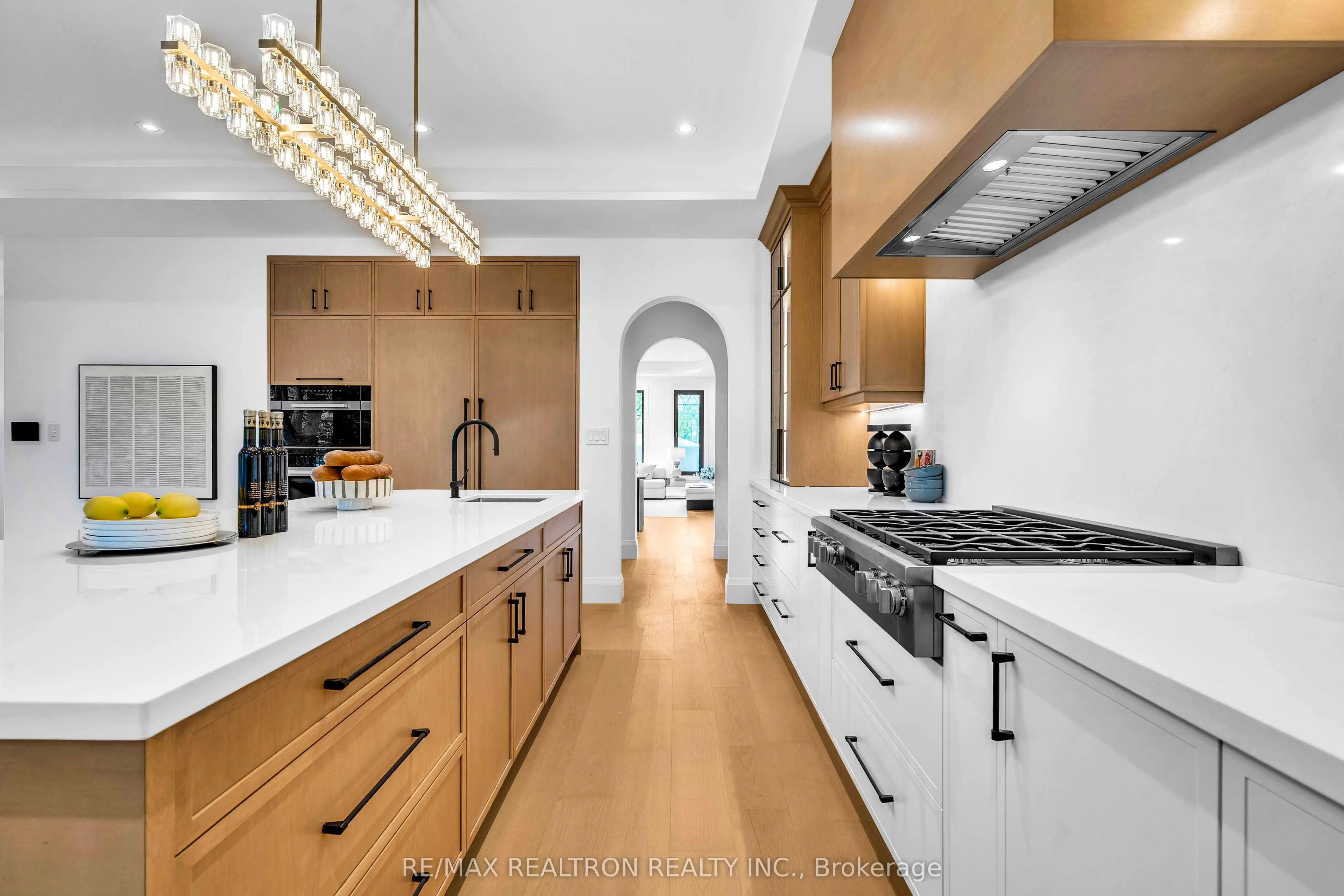 35 Foxwarren Drive