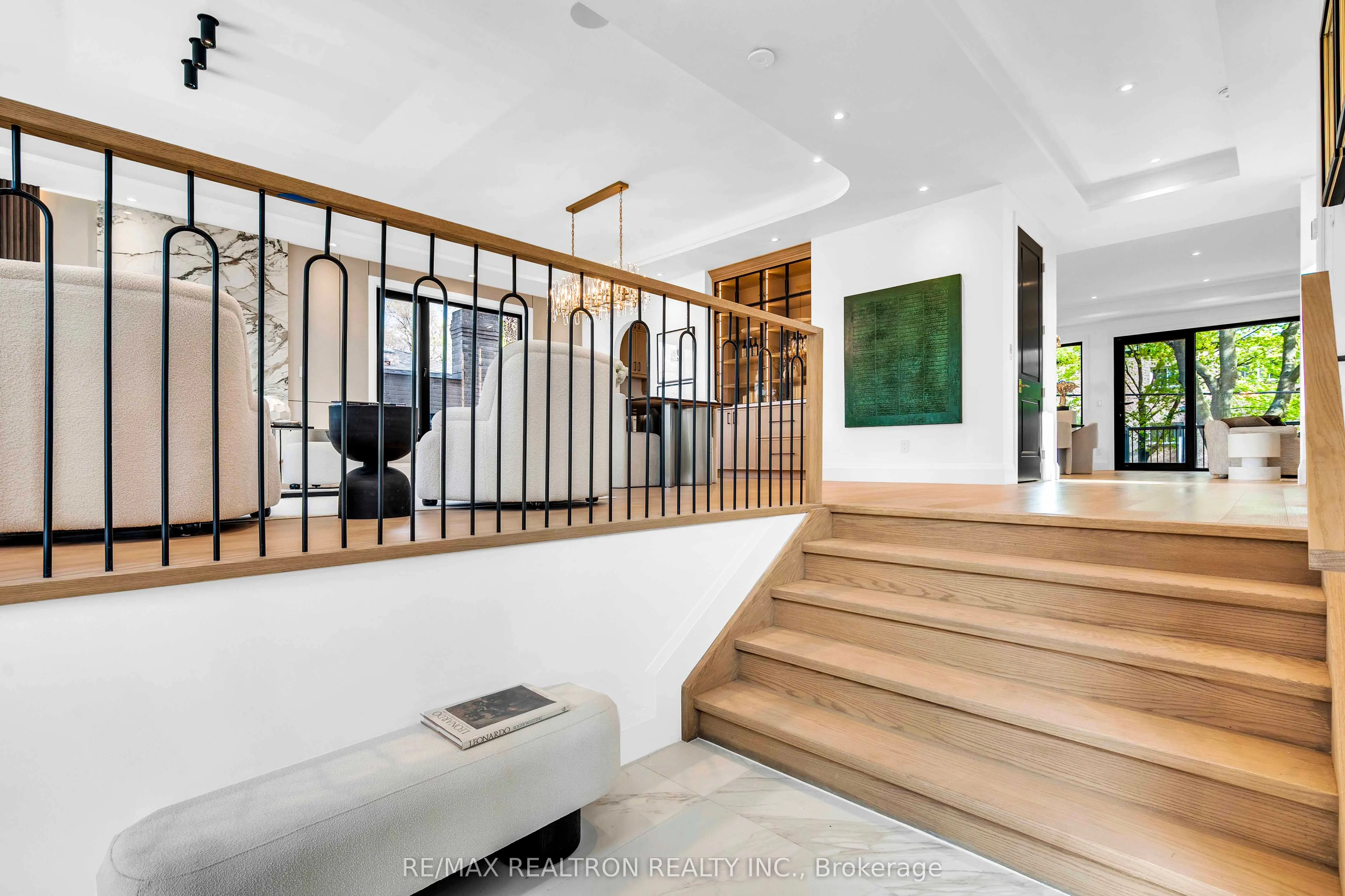 35 Foxwarren Drive