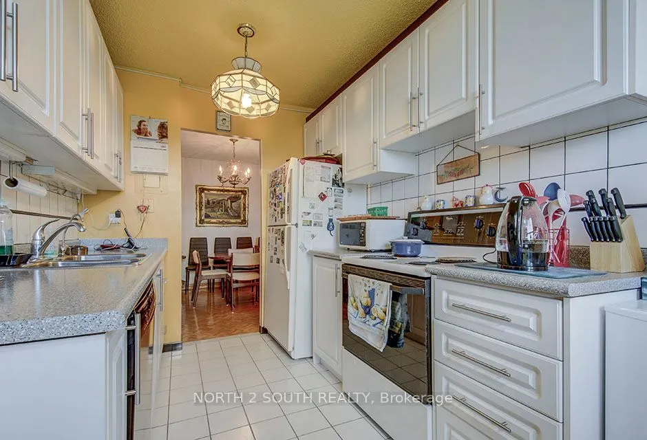 175 Hilda Avenue #511