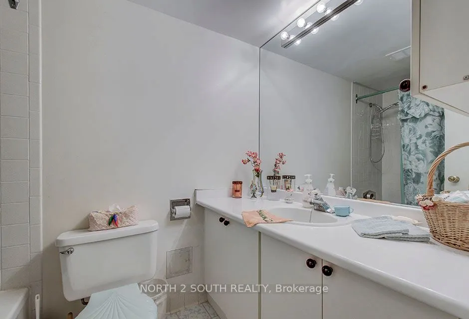 175 Hilda Avenue #511