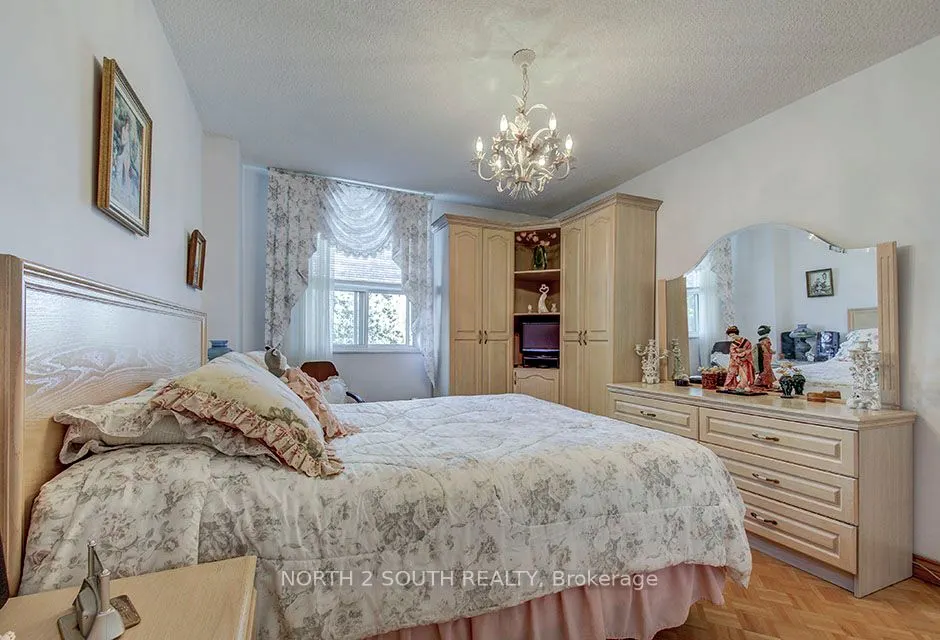 175 Hilda Avenue #511