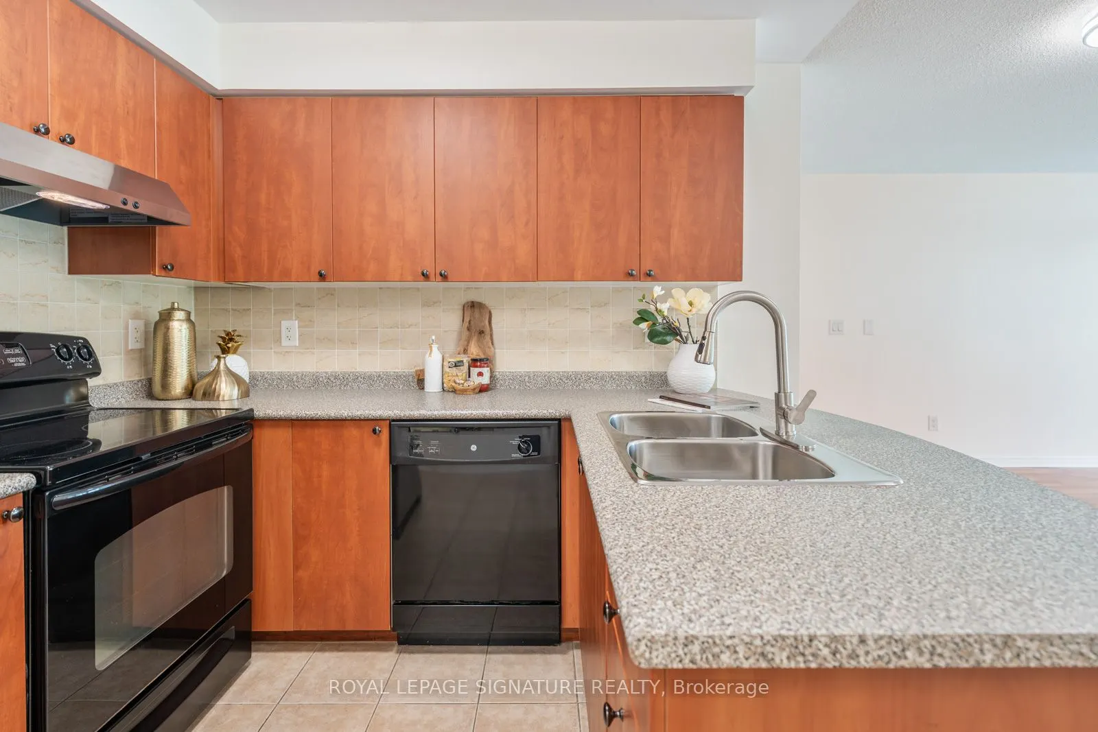 5508 Yonge Street #508