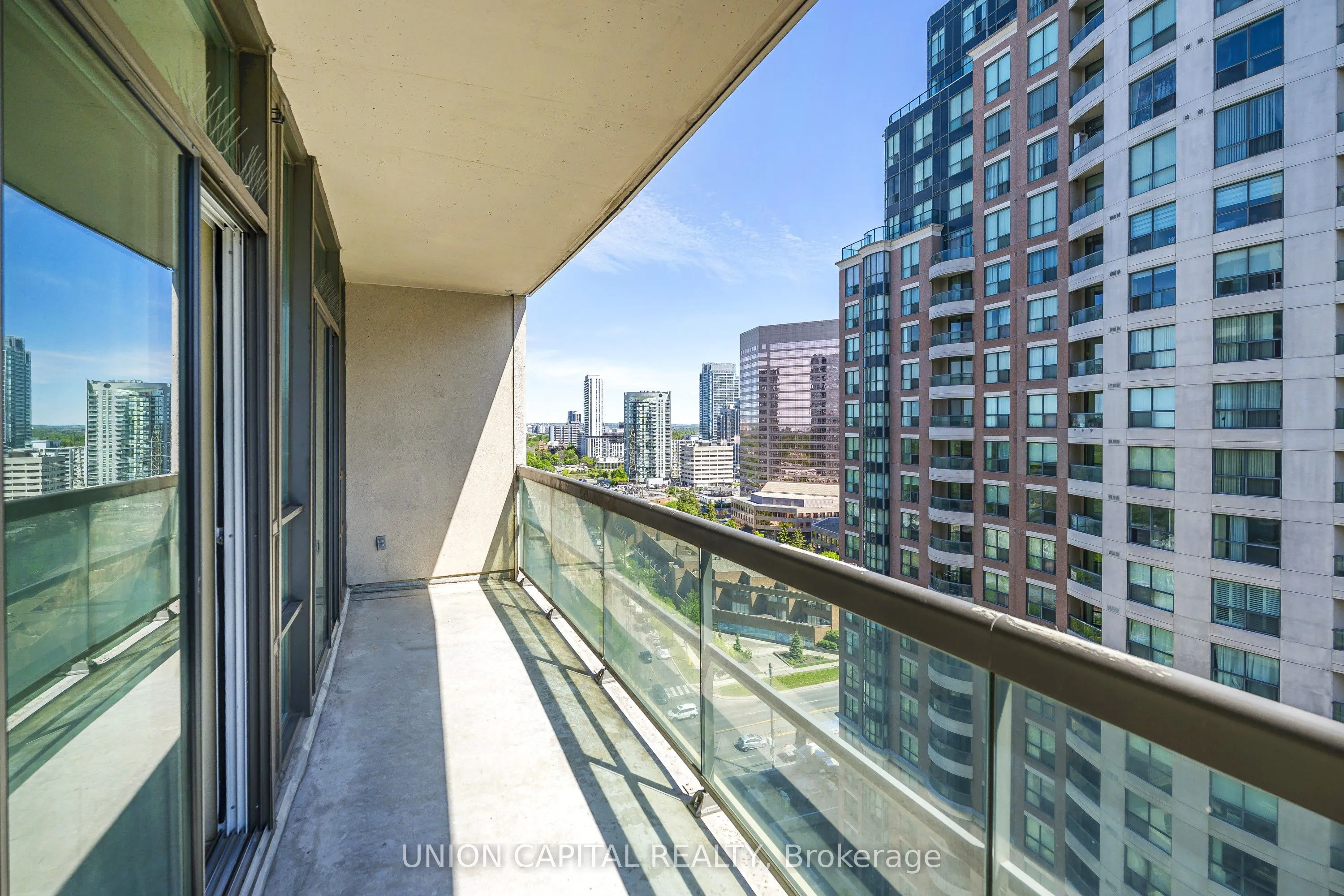 509 Beecroft Road #2002