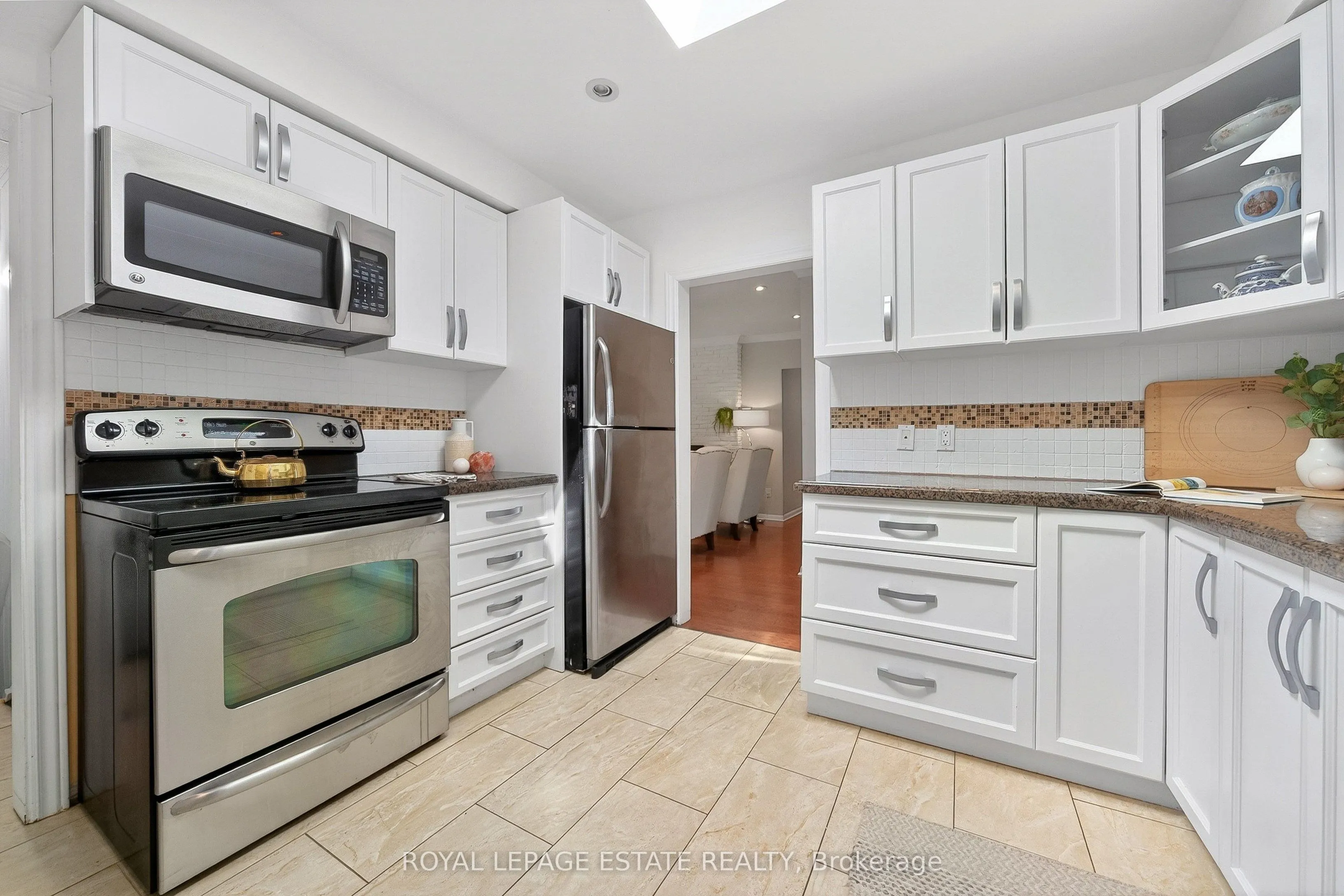 8 Wallbridge Court
