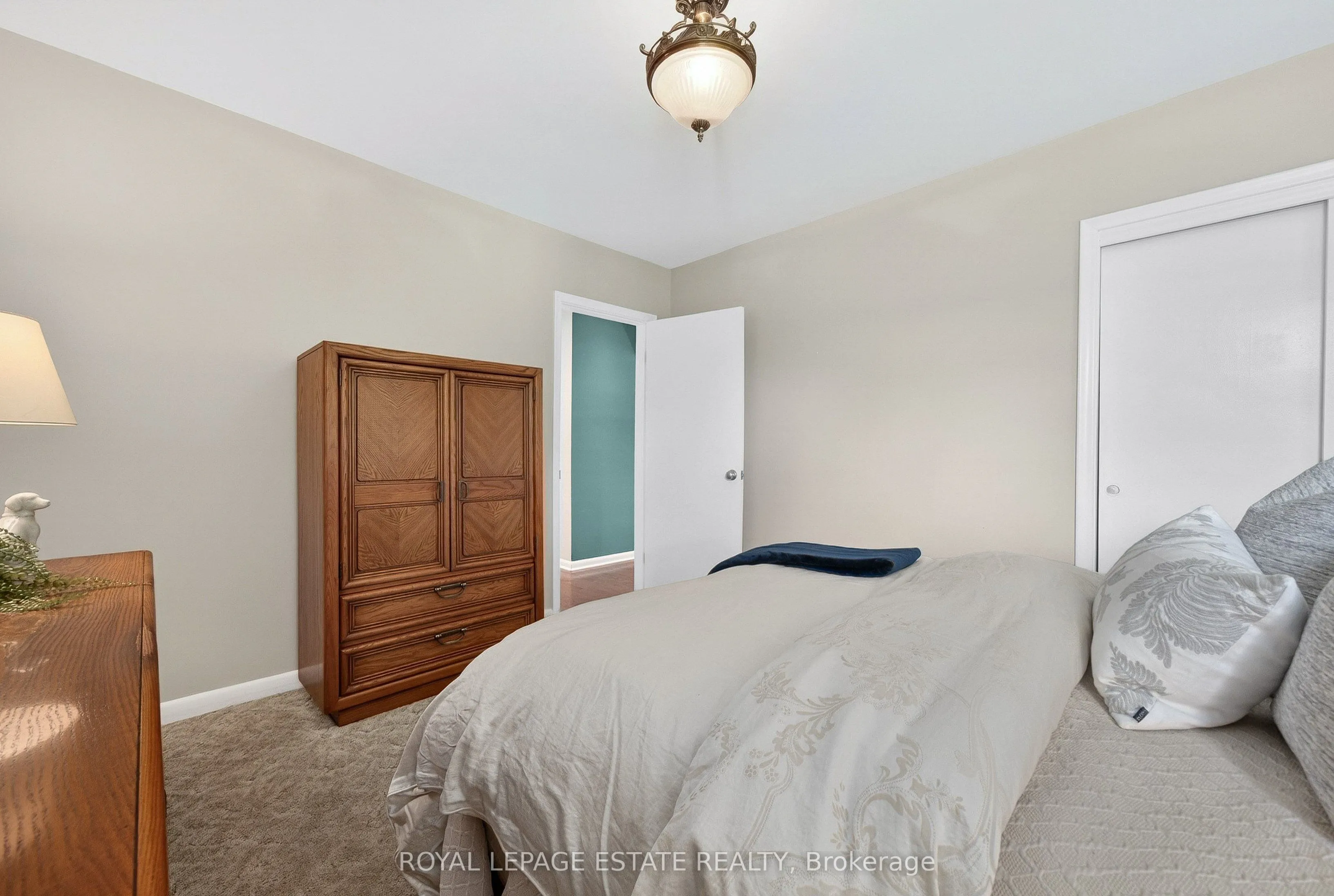 8 Wallbridge Court