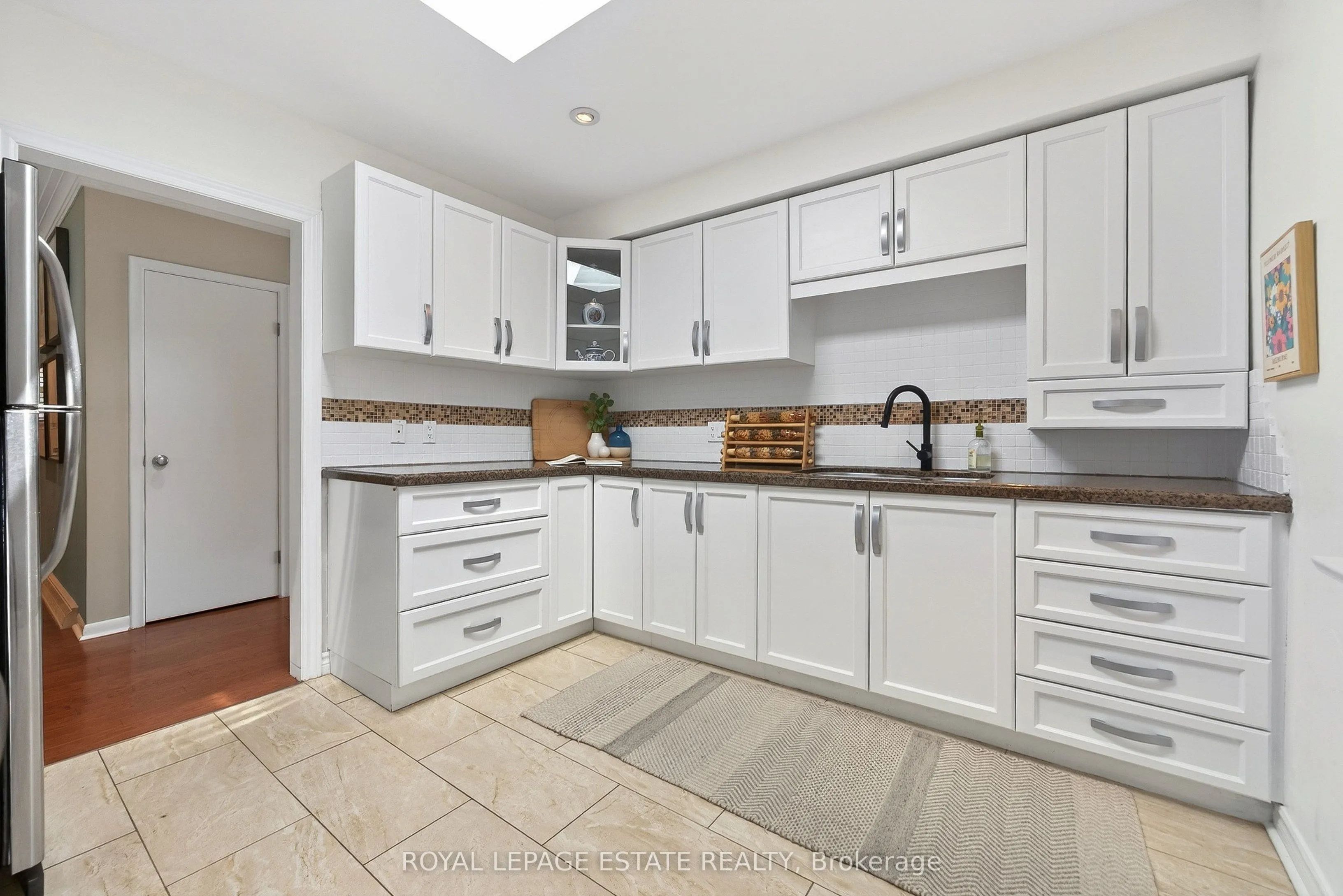 8 Wallbridge Court