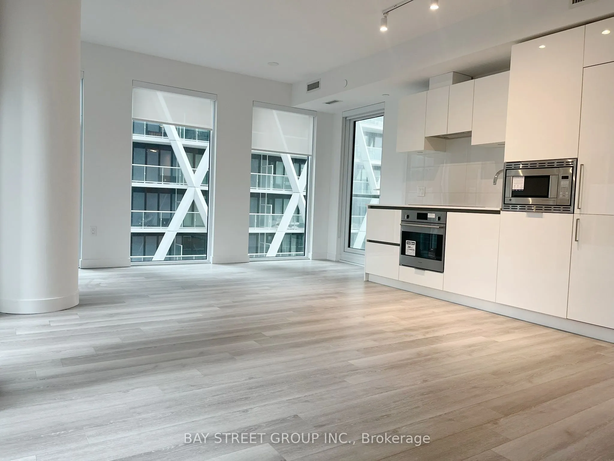 238 Simcoe Street #1904