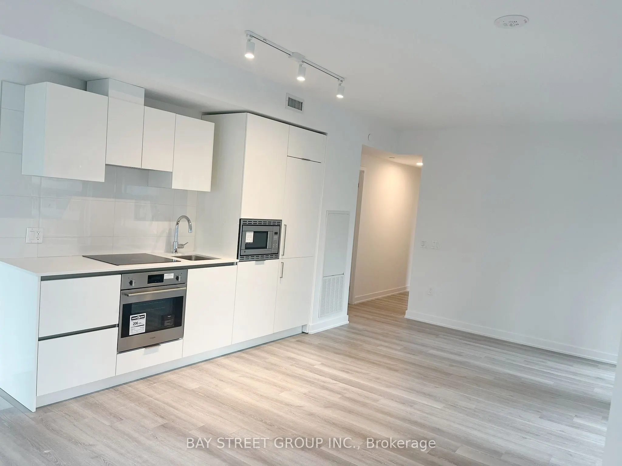 238 Simcoe Street #1904