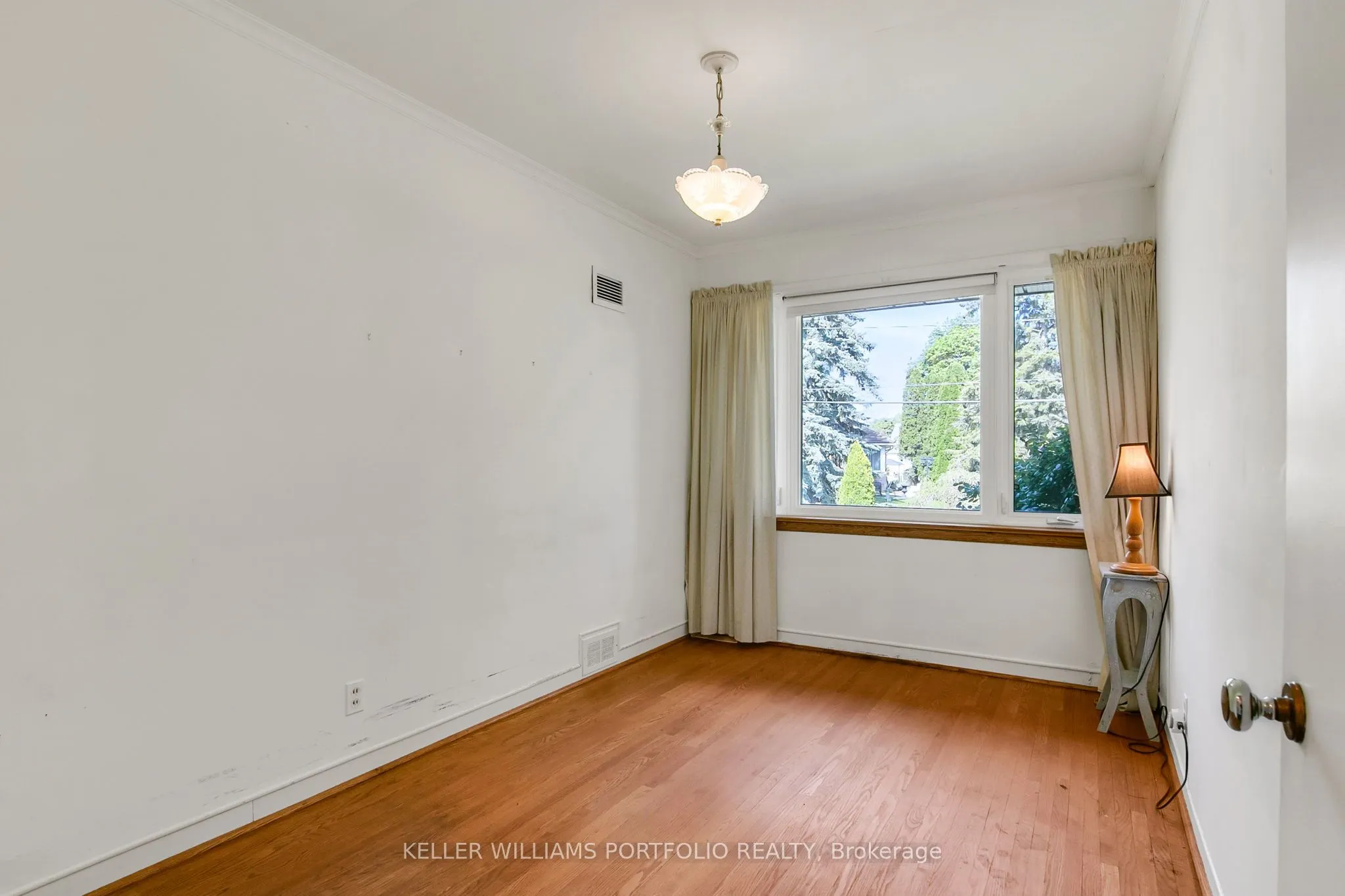 29 Winlock Park