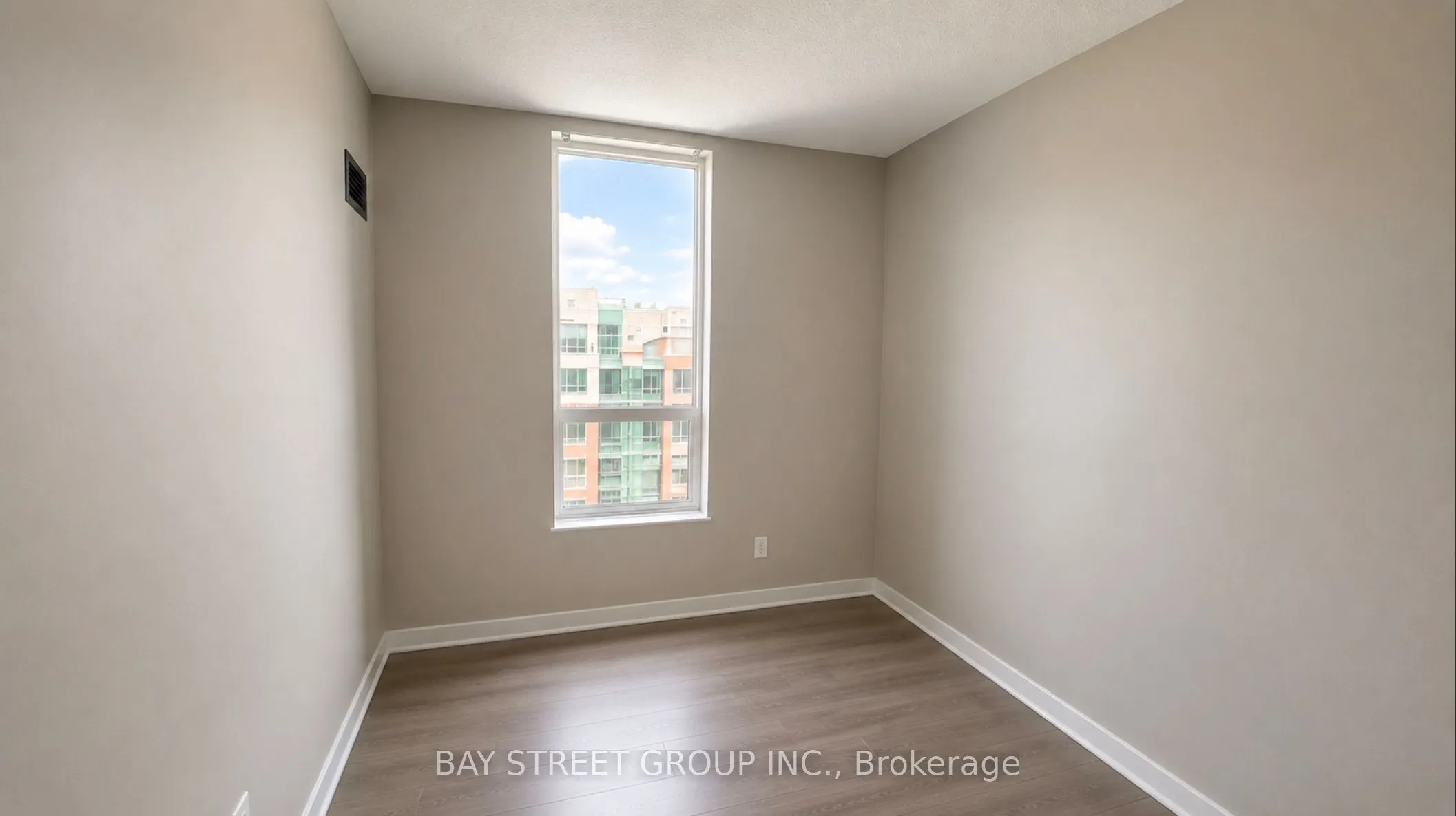 284 Bloor Street W #902